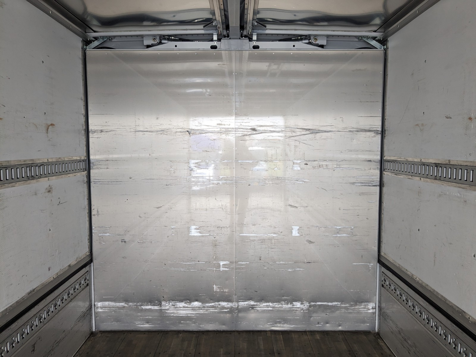 三菱 ファイター 2KG-FK65F(2WD)の写真19