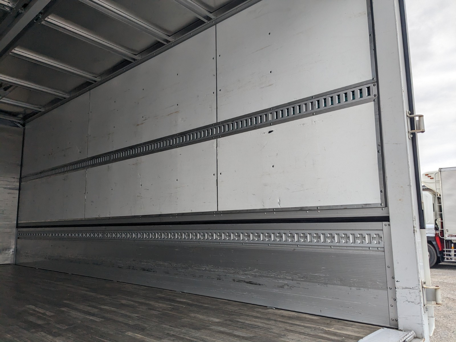 三菱 ファイター 2KG-FK65F(2WD)の写真21