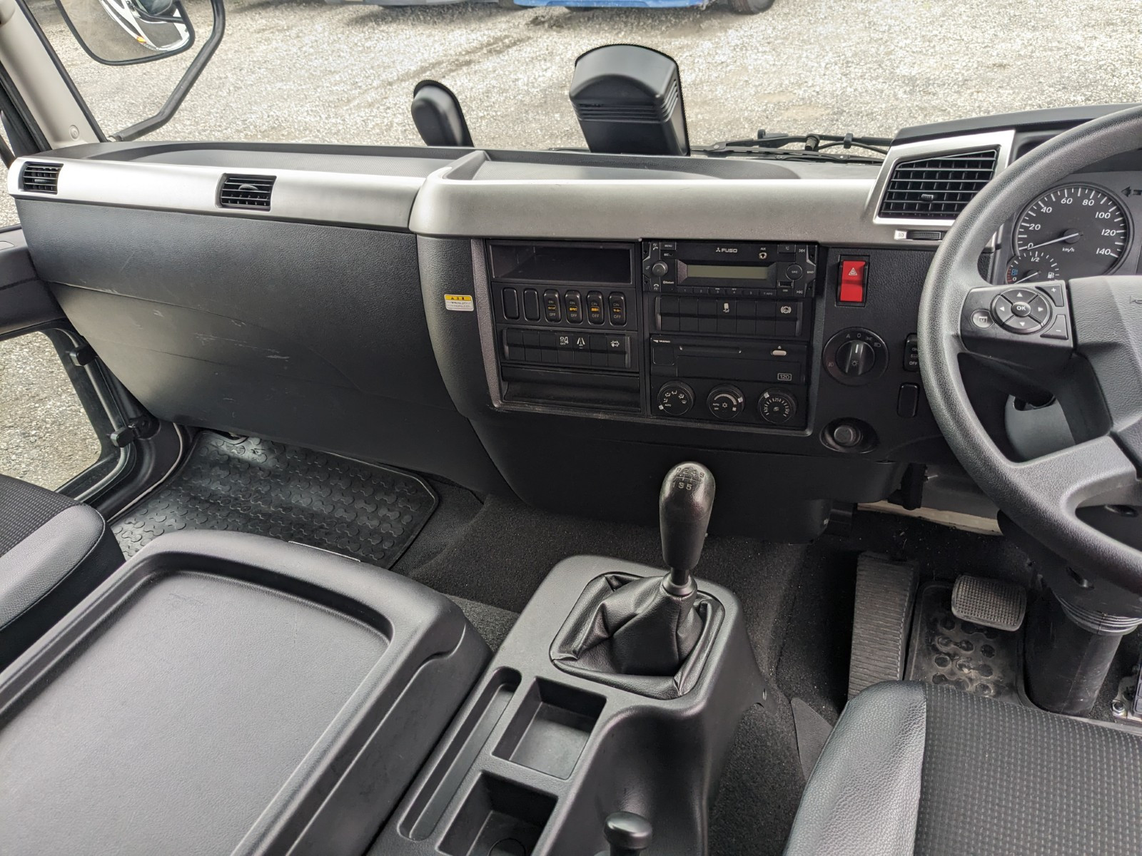 三菱 ファイター 2KG-FK65F(2WD)の写真39