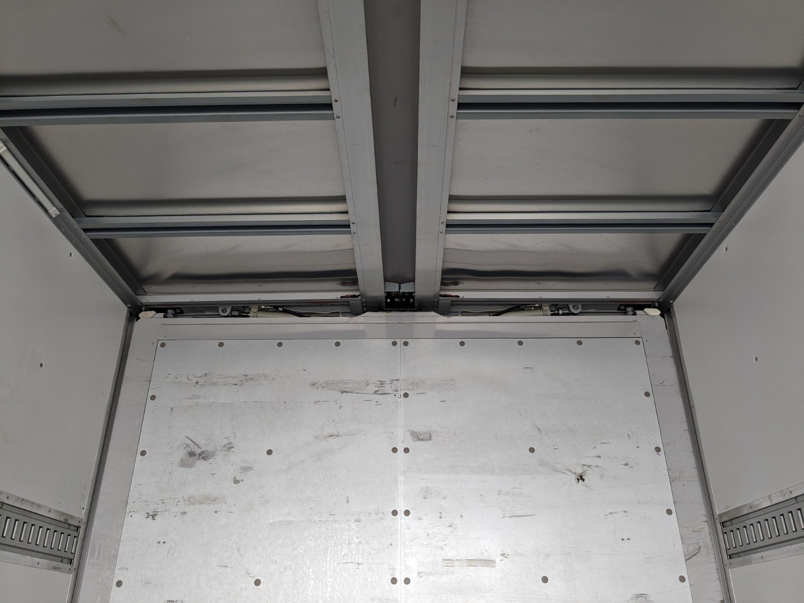 日野 レンジャー 2PG-FD2ABG(2WD)の写真15