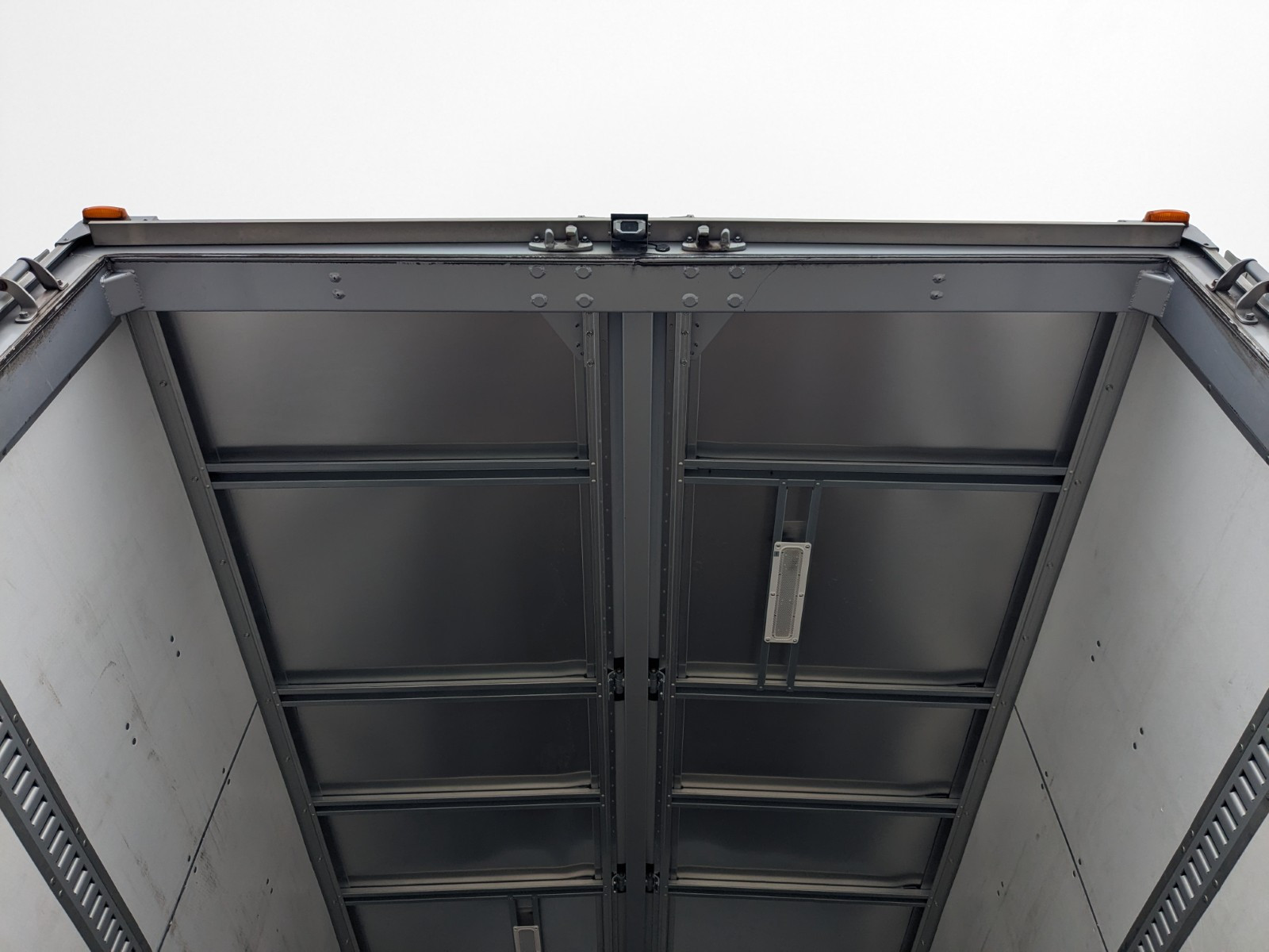 三菱 ファイター 2KG-FK65F(2WD)の写真11