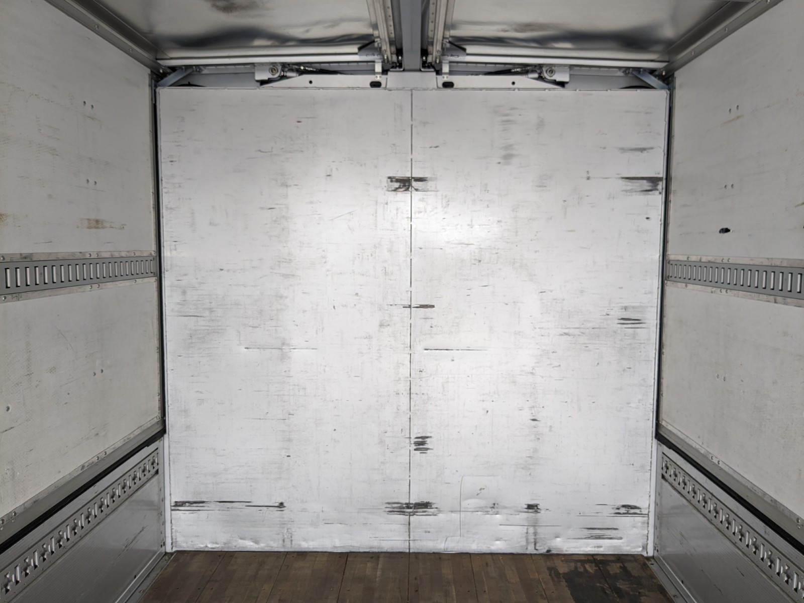 三菱 ファイター 2KG-FK65F(2WD)の写真16