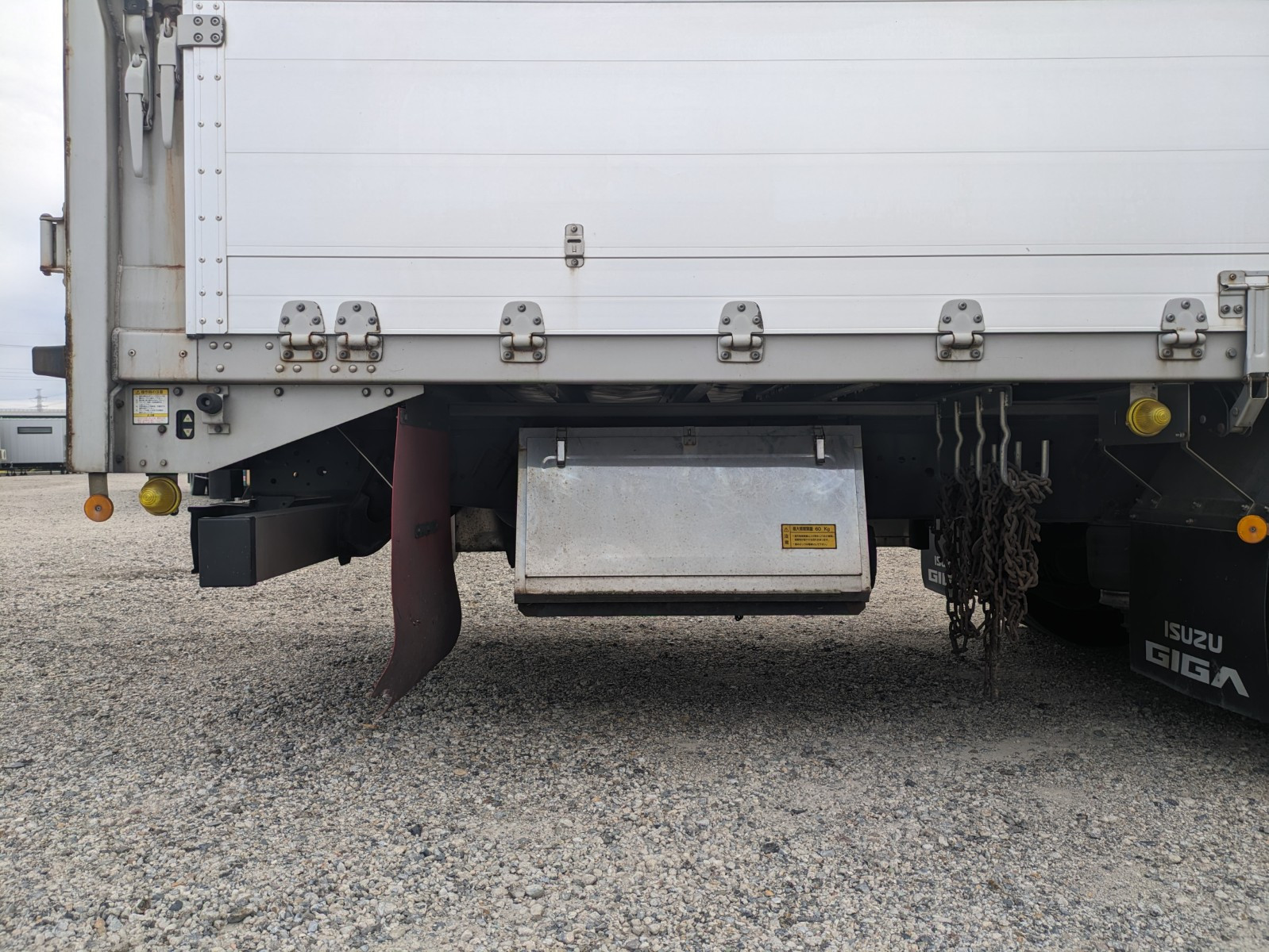 いすゞ ギガ 2PG-CYJ77C(8x4)の写真31