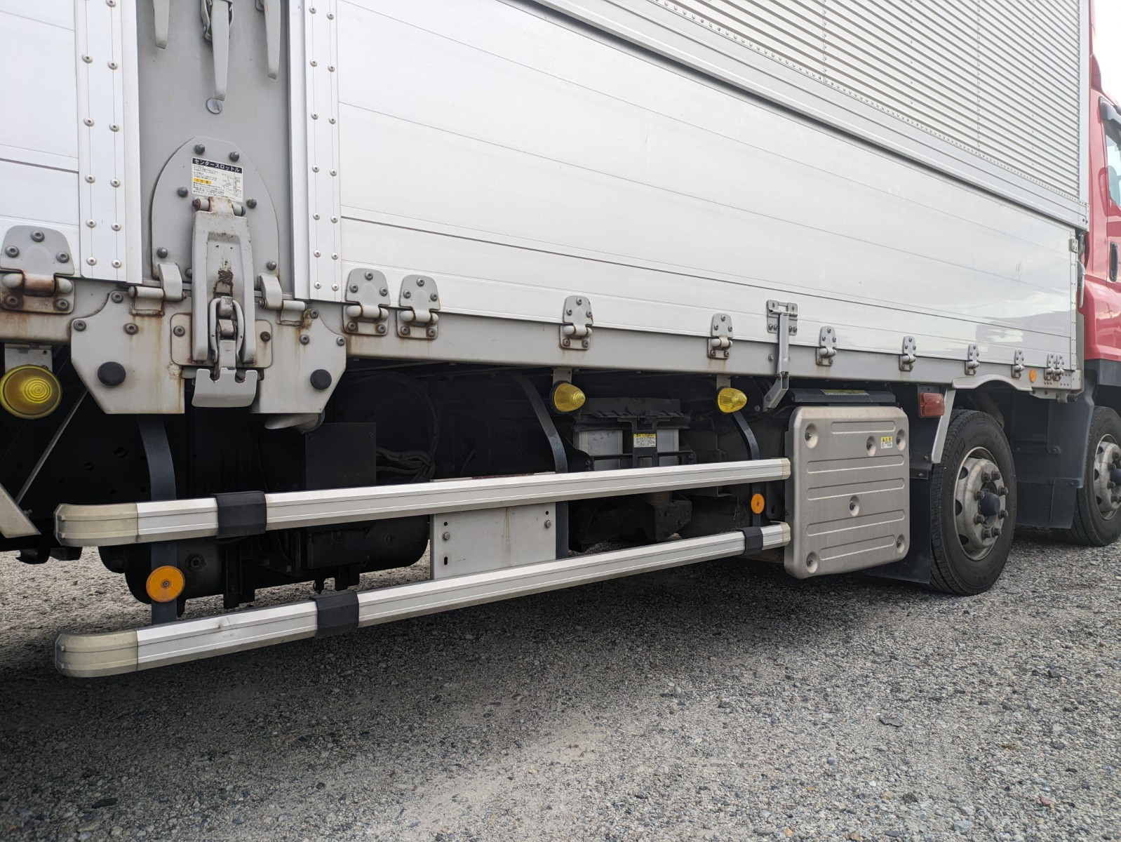 いすゞ ギガ 2PG-CYJ77C(8x4)の写真33