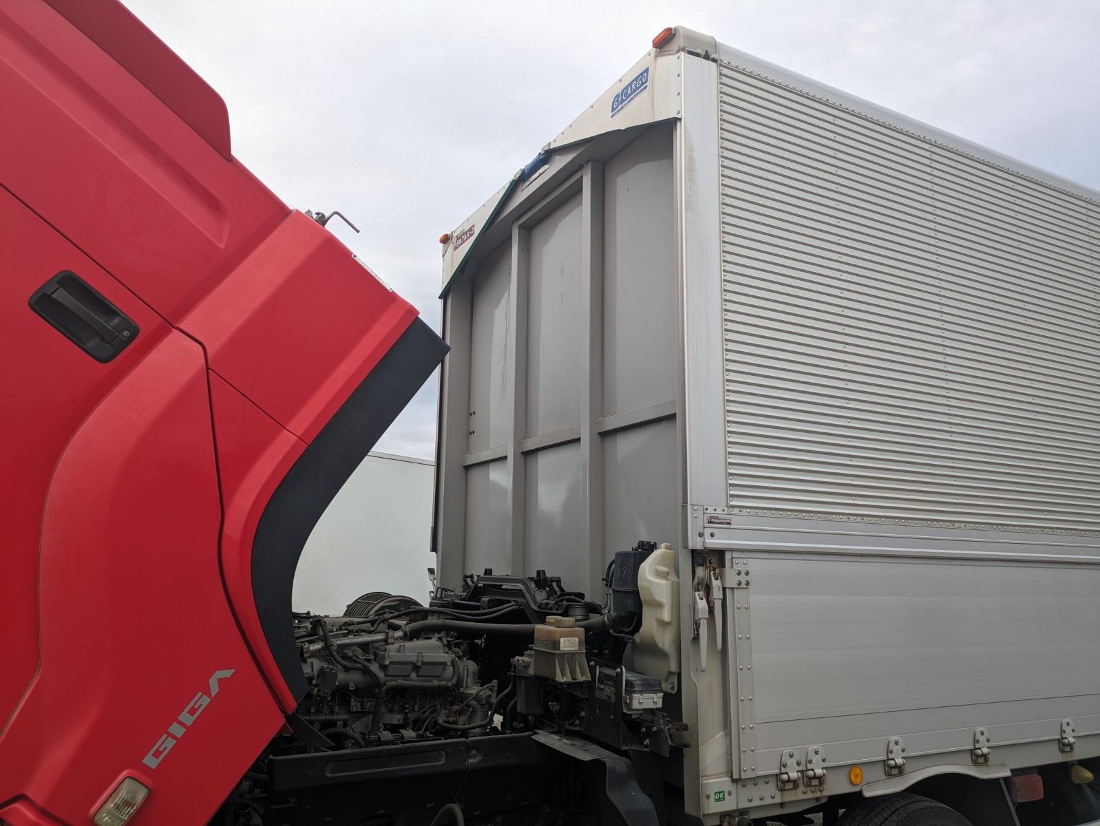 いすゞ ギガ 2PG-CYJ77C(8x4)の写真46