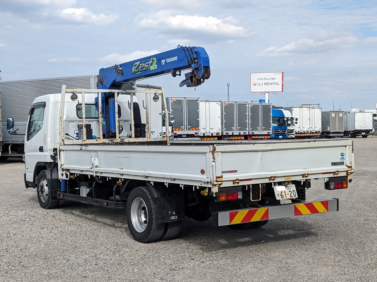 三菱 キャンター TKG-FEB90(2WD)の写真4