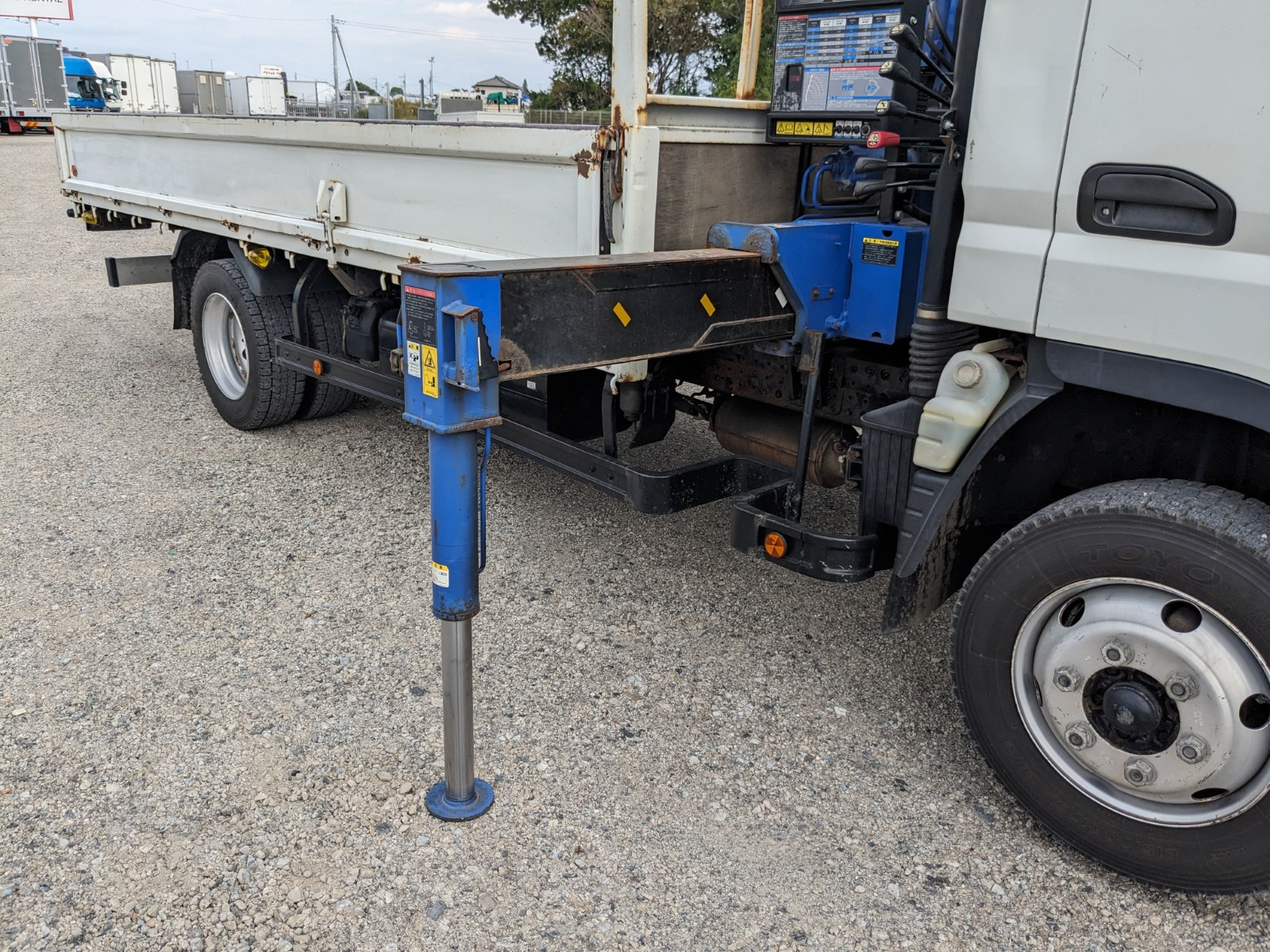 三菱 キャンター TKG-FEB90(2WD)の写真24