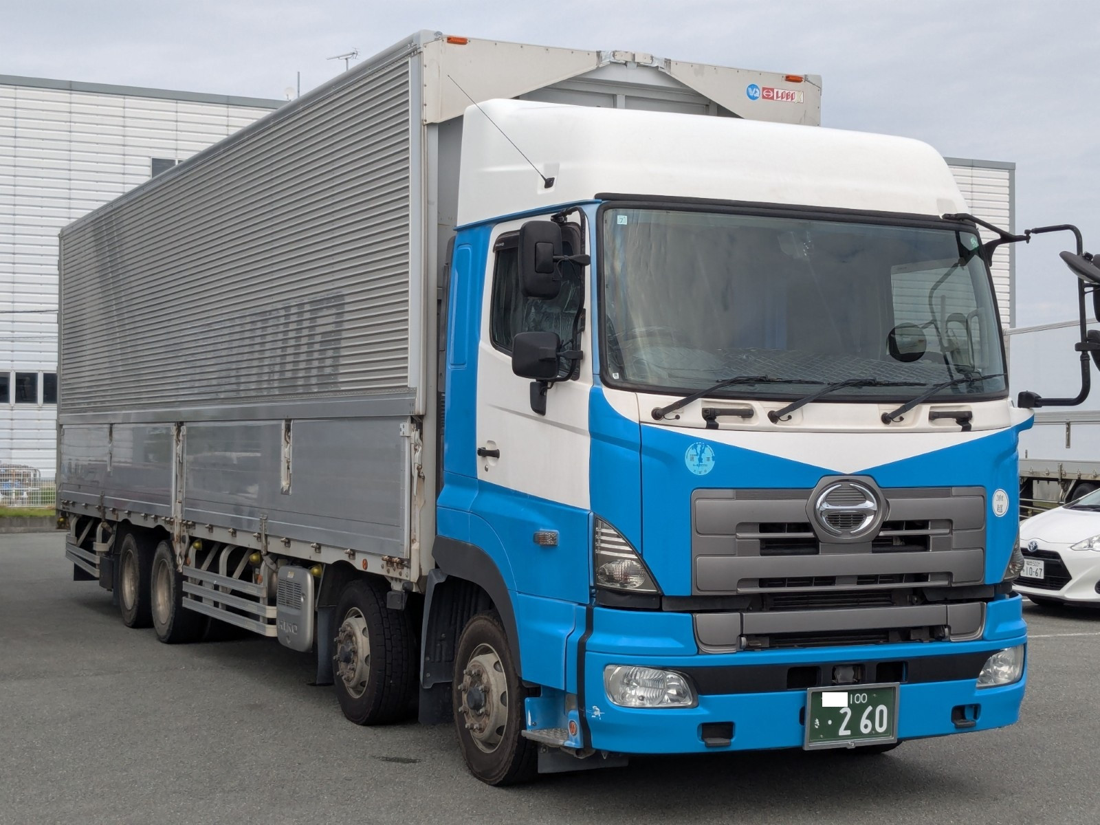 日野 プロフィア QKG-FW1EXBG(8x4)の写真3