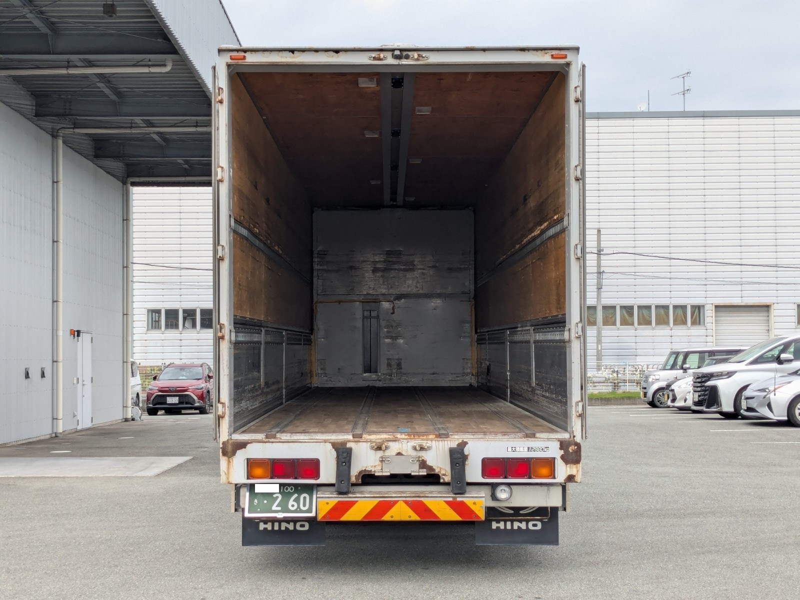 日野 プロフィア QKG-FW1EXBG(8x4)の写真9