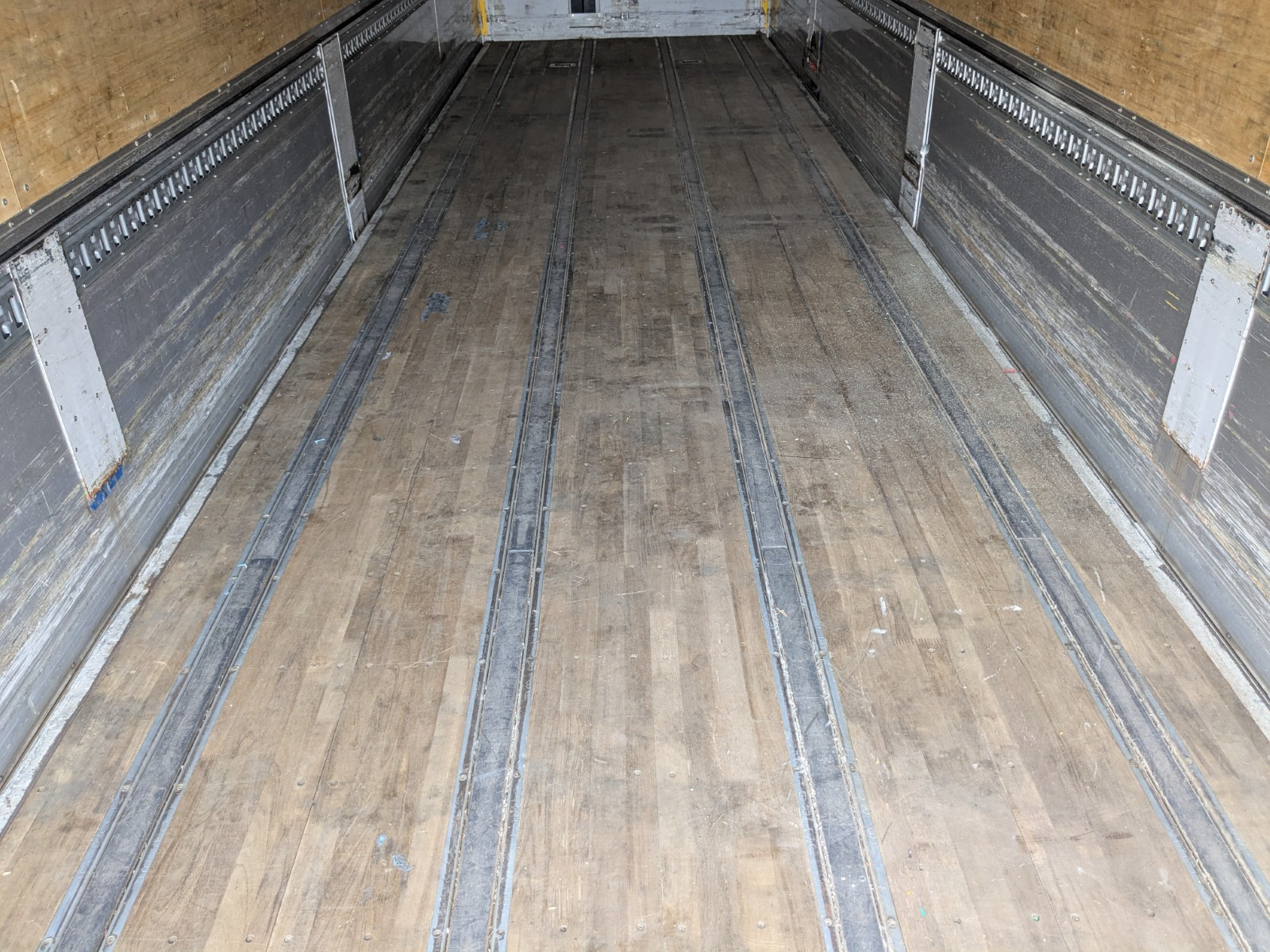 日野 プロフィア QKG-FW1EXBG(8x4)の写真21