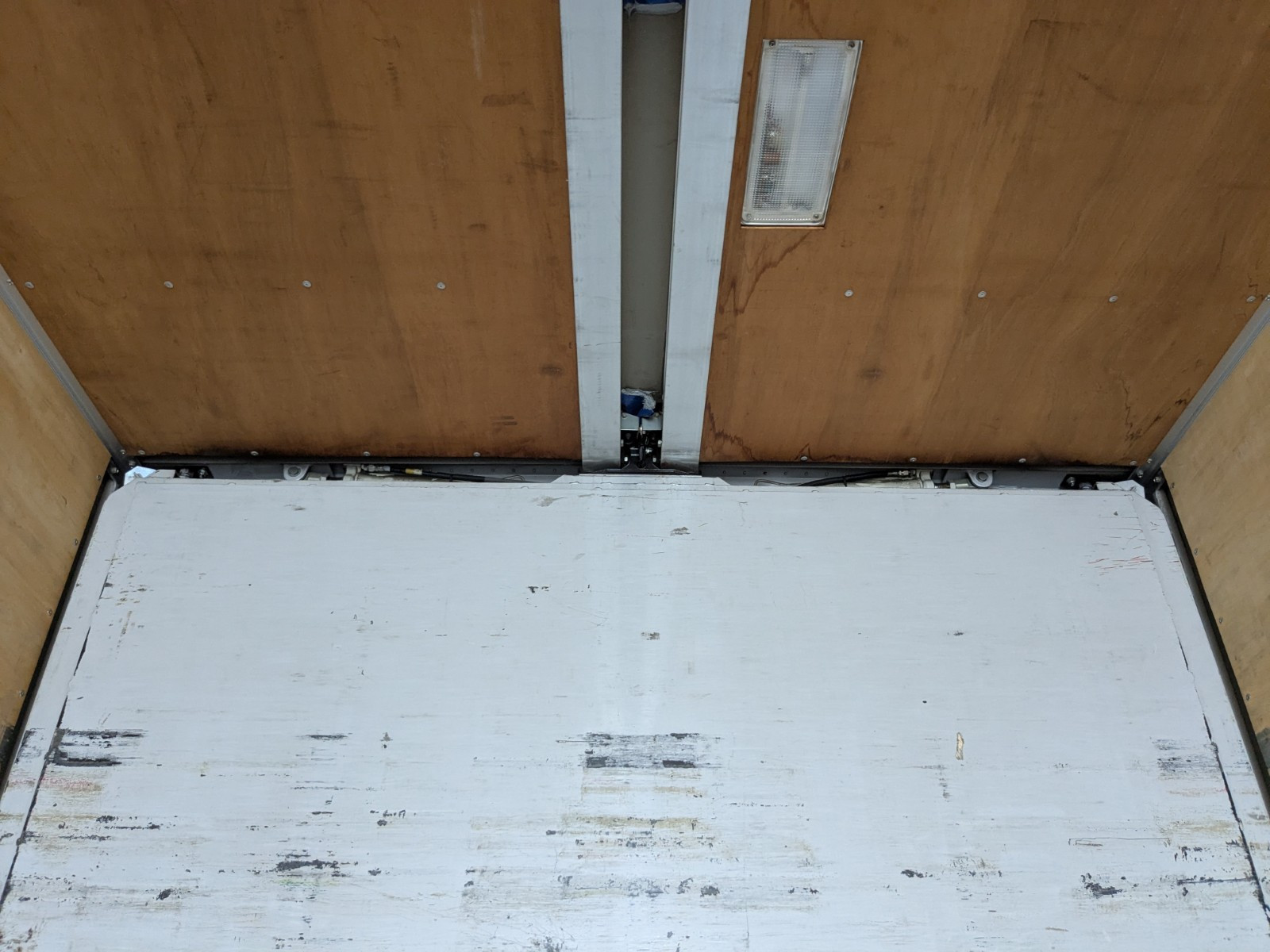 日野 プロフィア QKG-FW1EXBG(8x4)の写真24