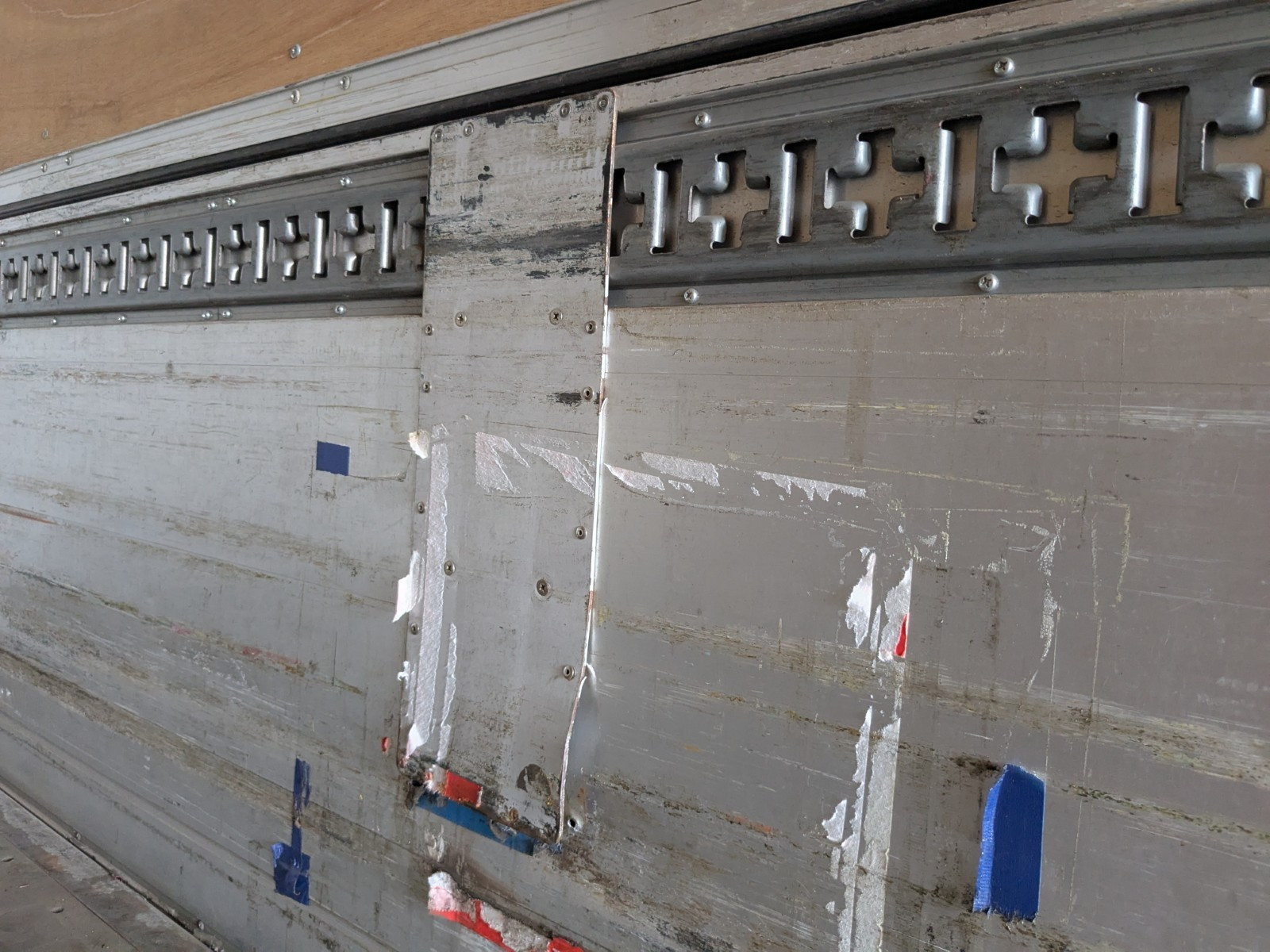 日野 プロフィア QKG-FW1EXBG(8x4)の写真27