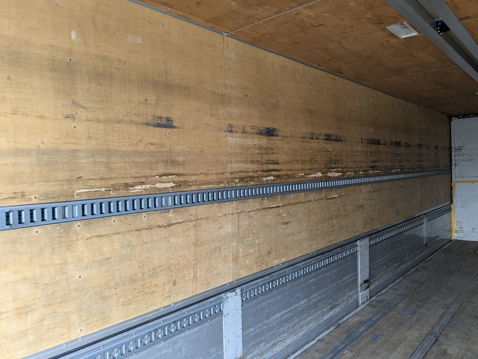 日野 プロフィア QKG-FW1EXBG(8x4)の写真30