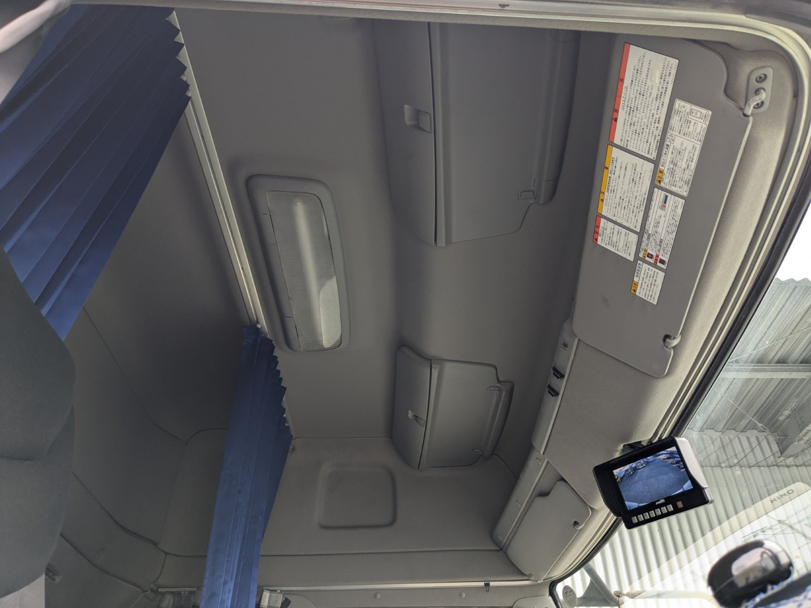 日野 プロフィア QKG-FW1EXBG(8x4)の写真36