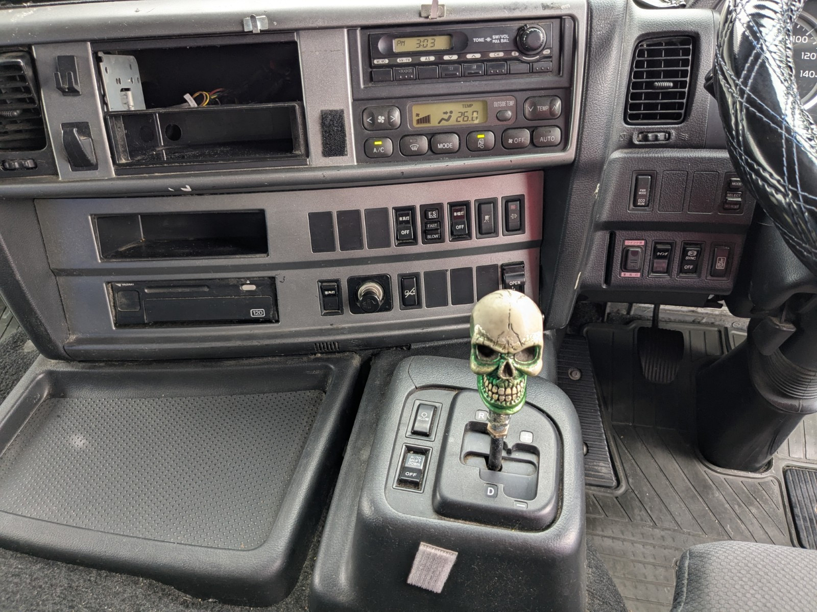 日野 プロフィア QKG-FW1EXBG(8x4)の写真38