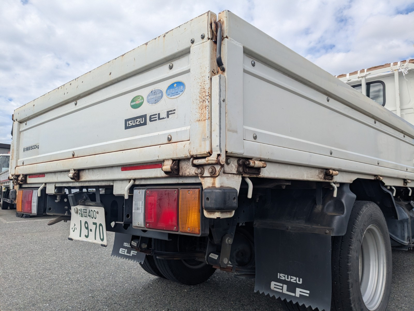 いすゞ エルフ TRG-NHR85A(2WD)の写真8