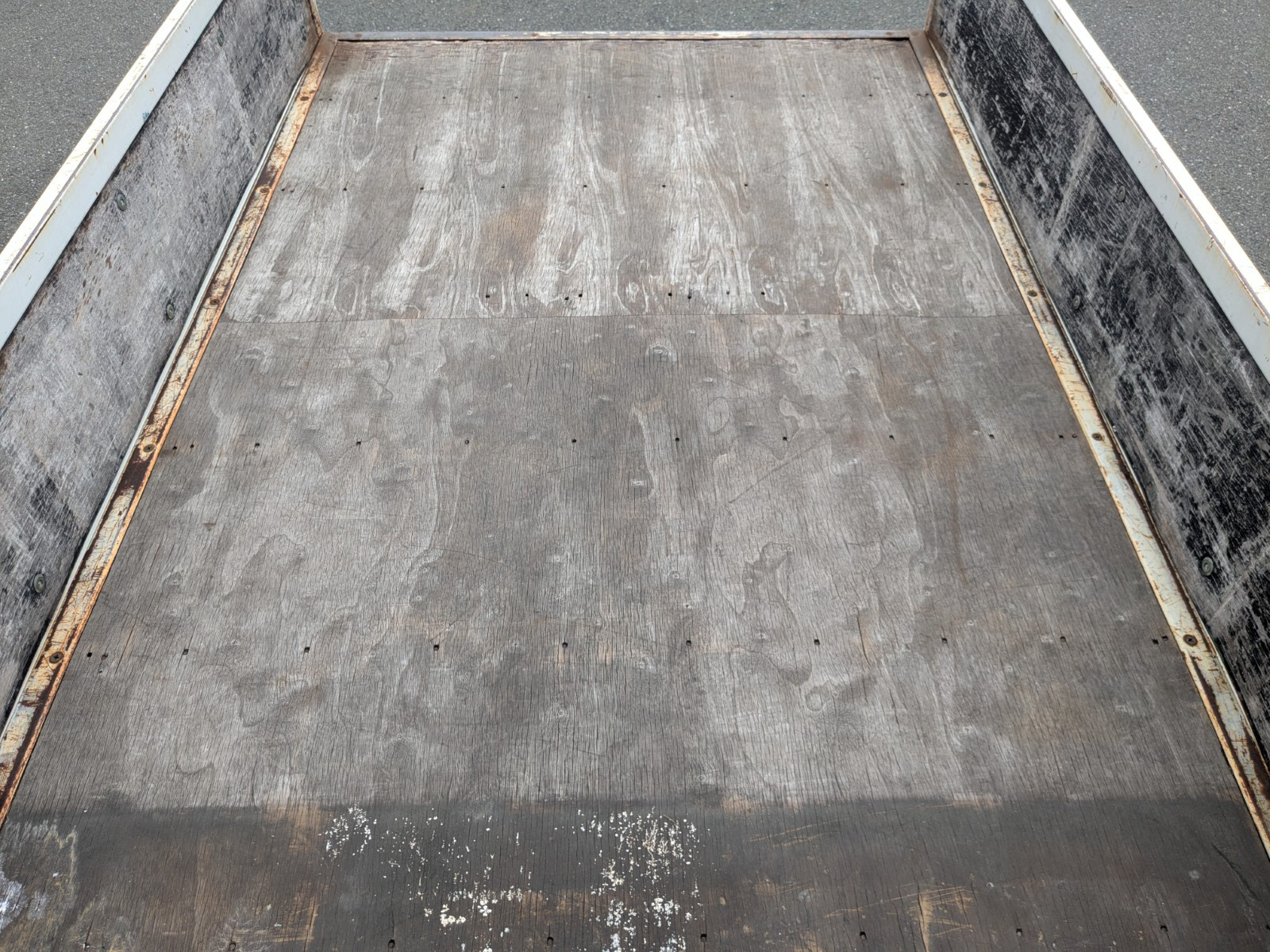 いすゞ エルフ TRG-NHR85A(2WD)の写真15