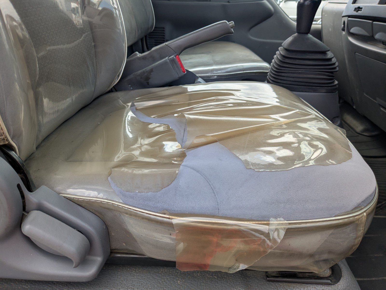 いすゞ エルフ TRG-NHR85A(2WD)の写真29