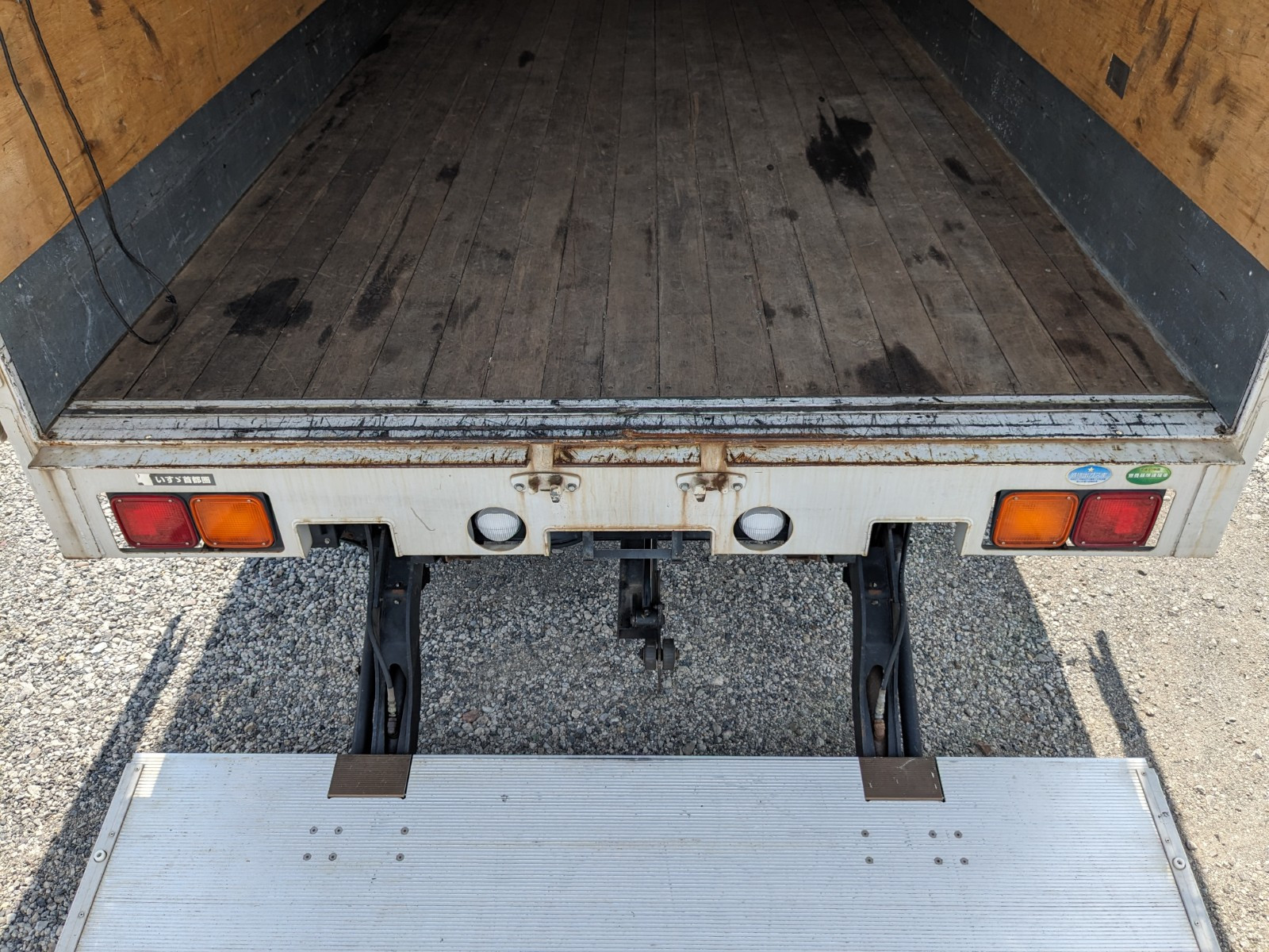 いすゞ フォワード TKG-FRR90S2(2WD)の写真13