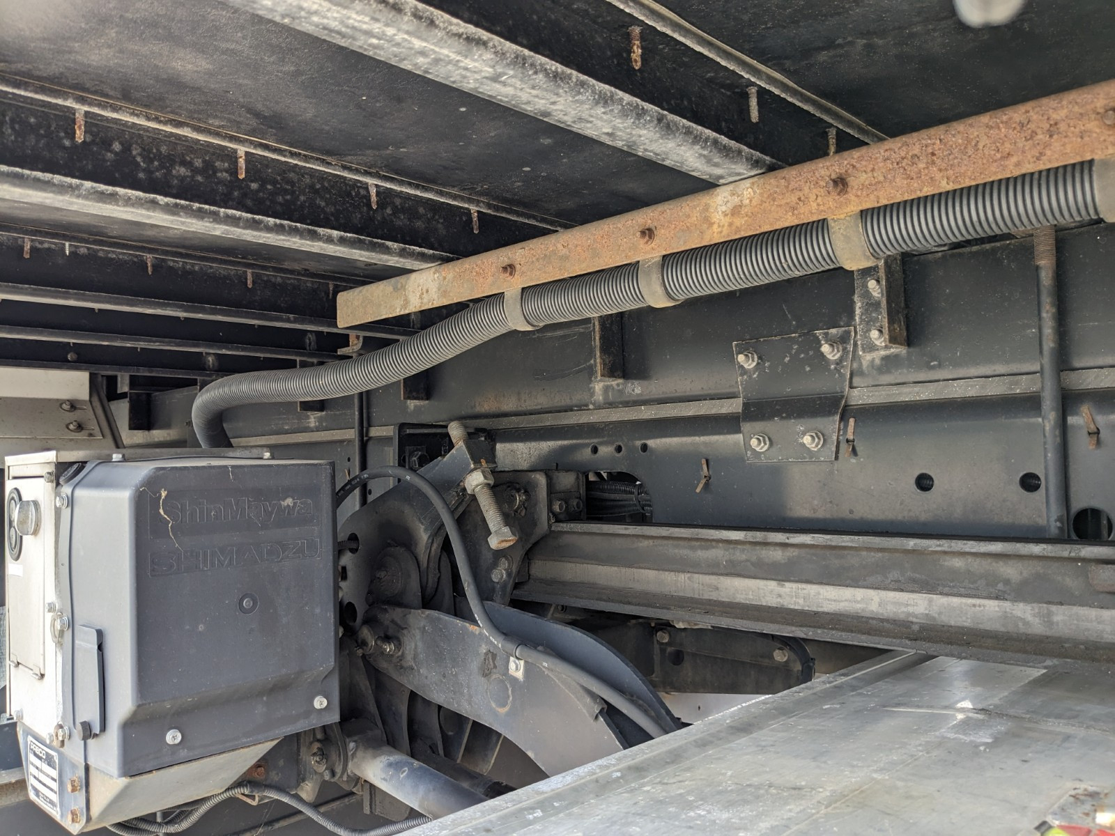 いすゞ フォワード TKG-FRR90S2(2WD)の写真27