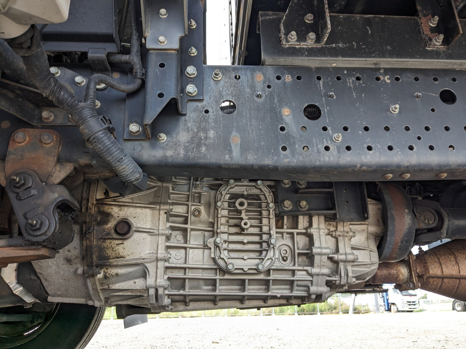 いすゞ フォワード TKG-FRR90S2(2WD)の写真29