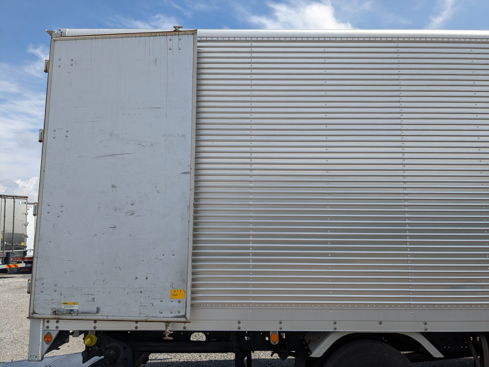 いすゞ フォワード TKG-FRR90S2(2WD)の写真33