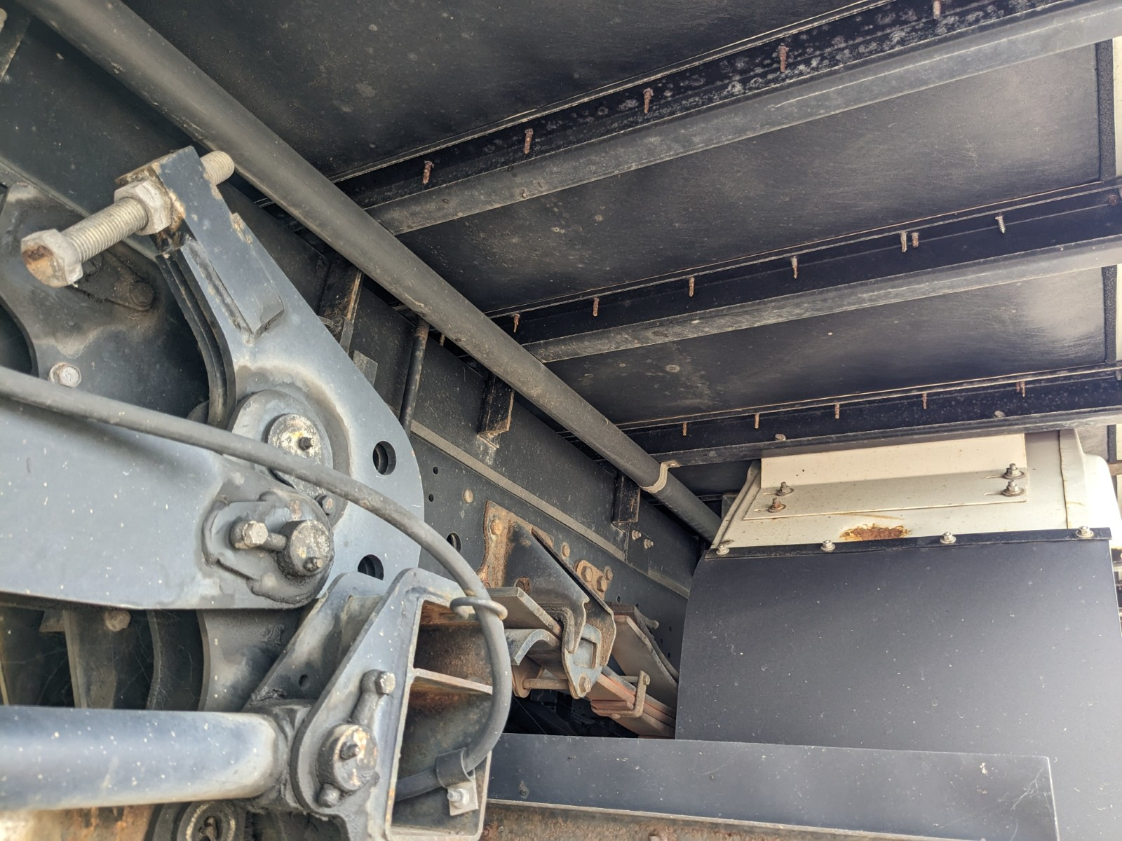 いすゞ フォワード TKG-FRR90S2(2WD)の写真35