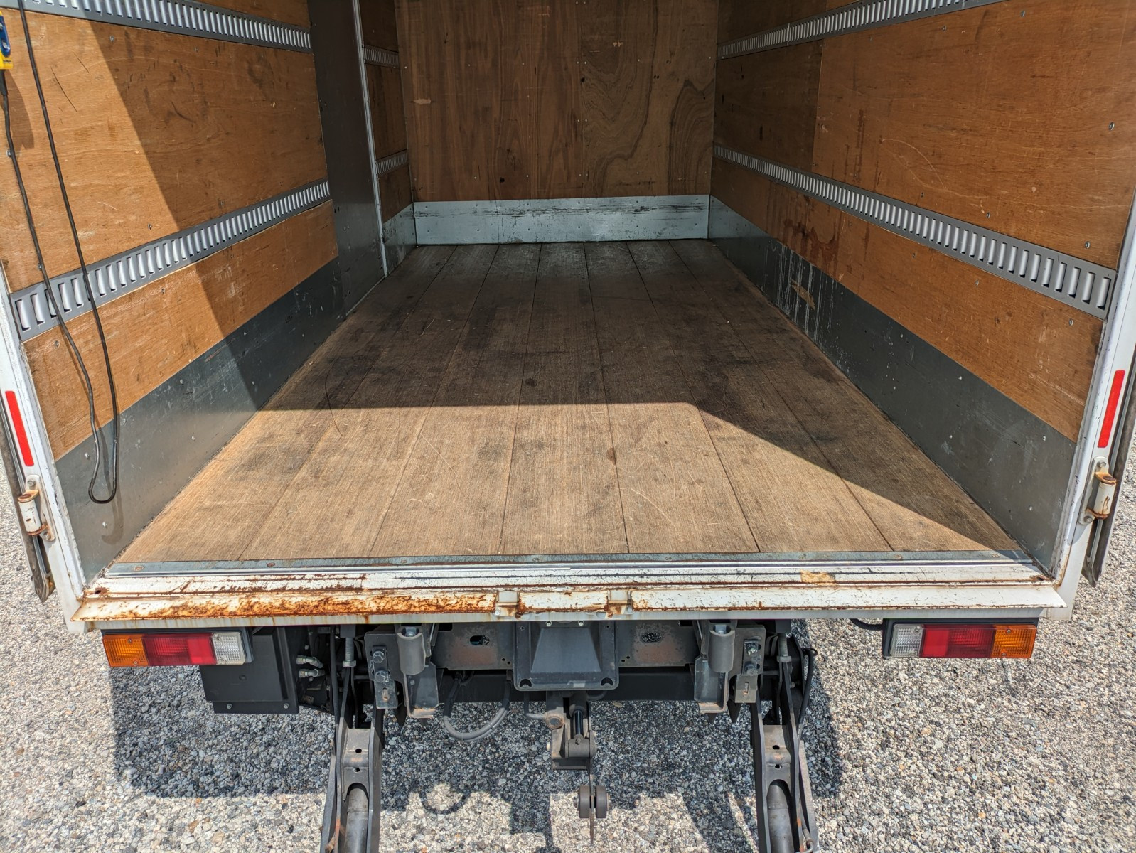 三菱 キャンター TPG-FEB80(2WD)の写真14