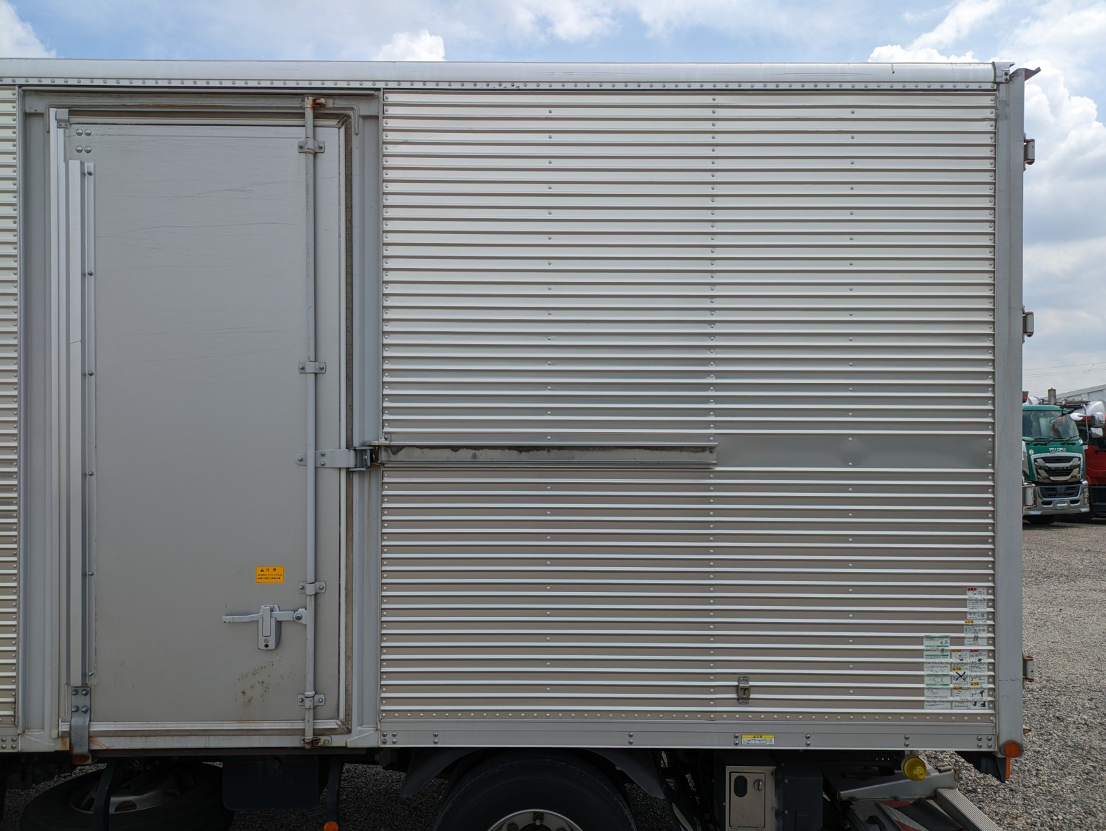 三菱 キャンター TPG-FEB80(2WD)の写真24