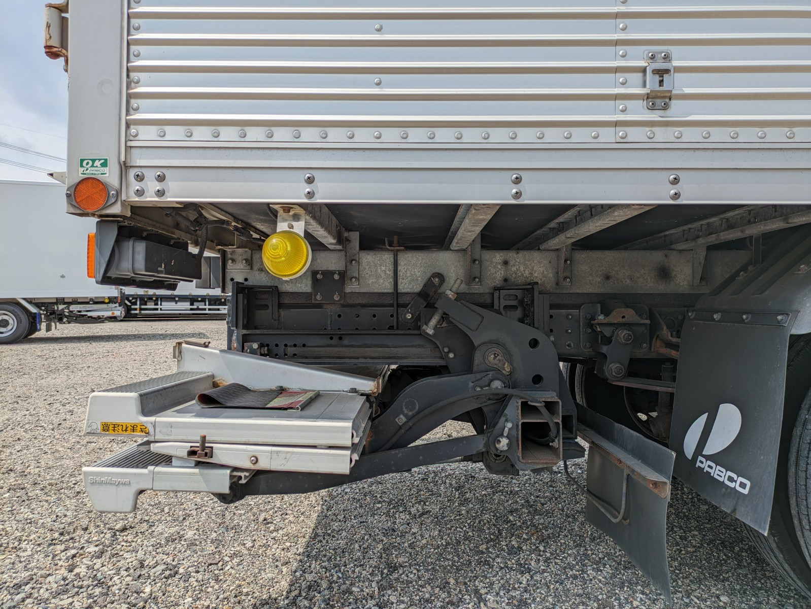 三菱 キャンター TPG-FEB80(2WD)の写真33