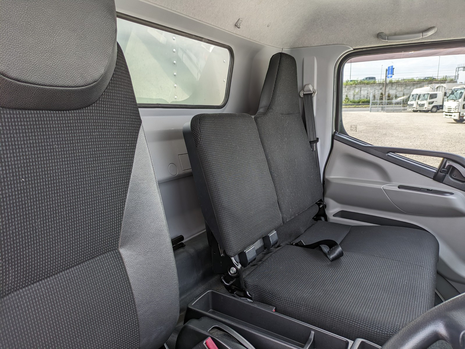 三菱 キャンター TPG-FEB80(2WD)の写真39