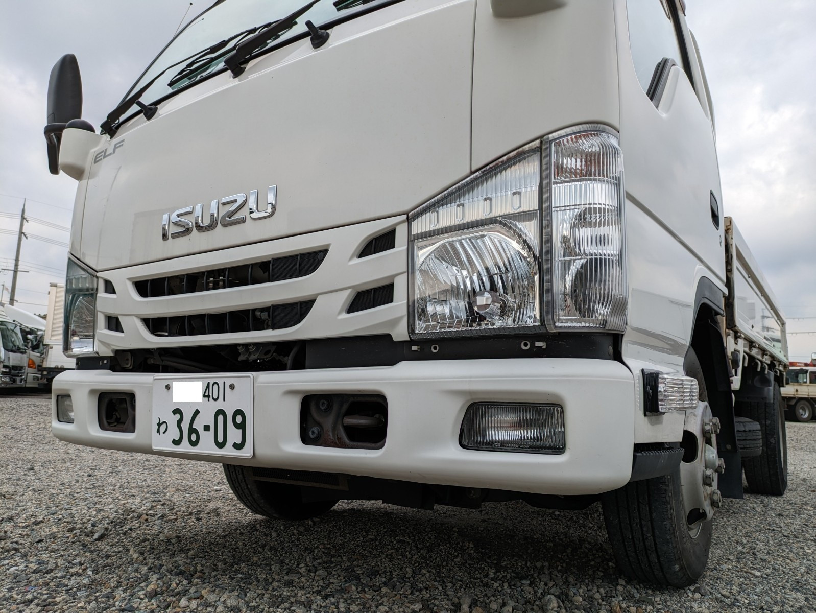 いすゞ エルフ TPG-NJR85A(2WD)の写真5