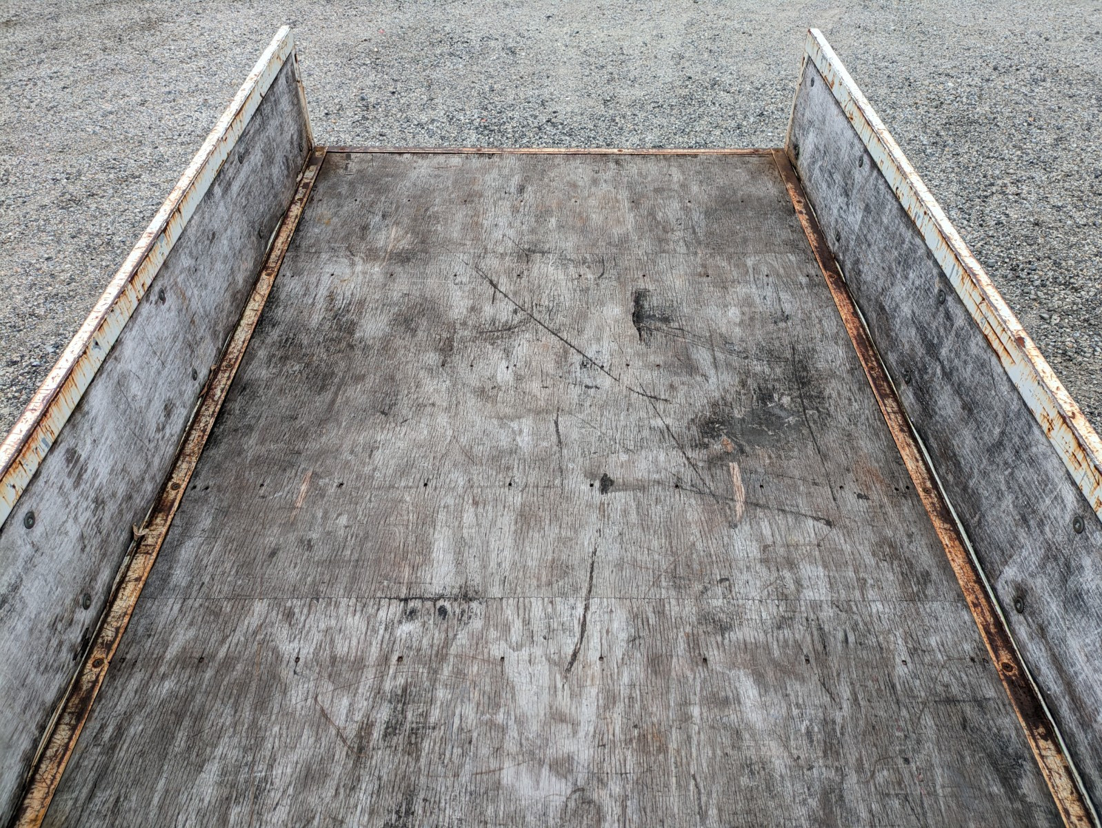 いすゞ エルフ TPG-NJR85A(2WD)の写真15