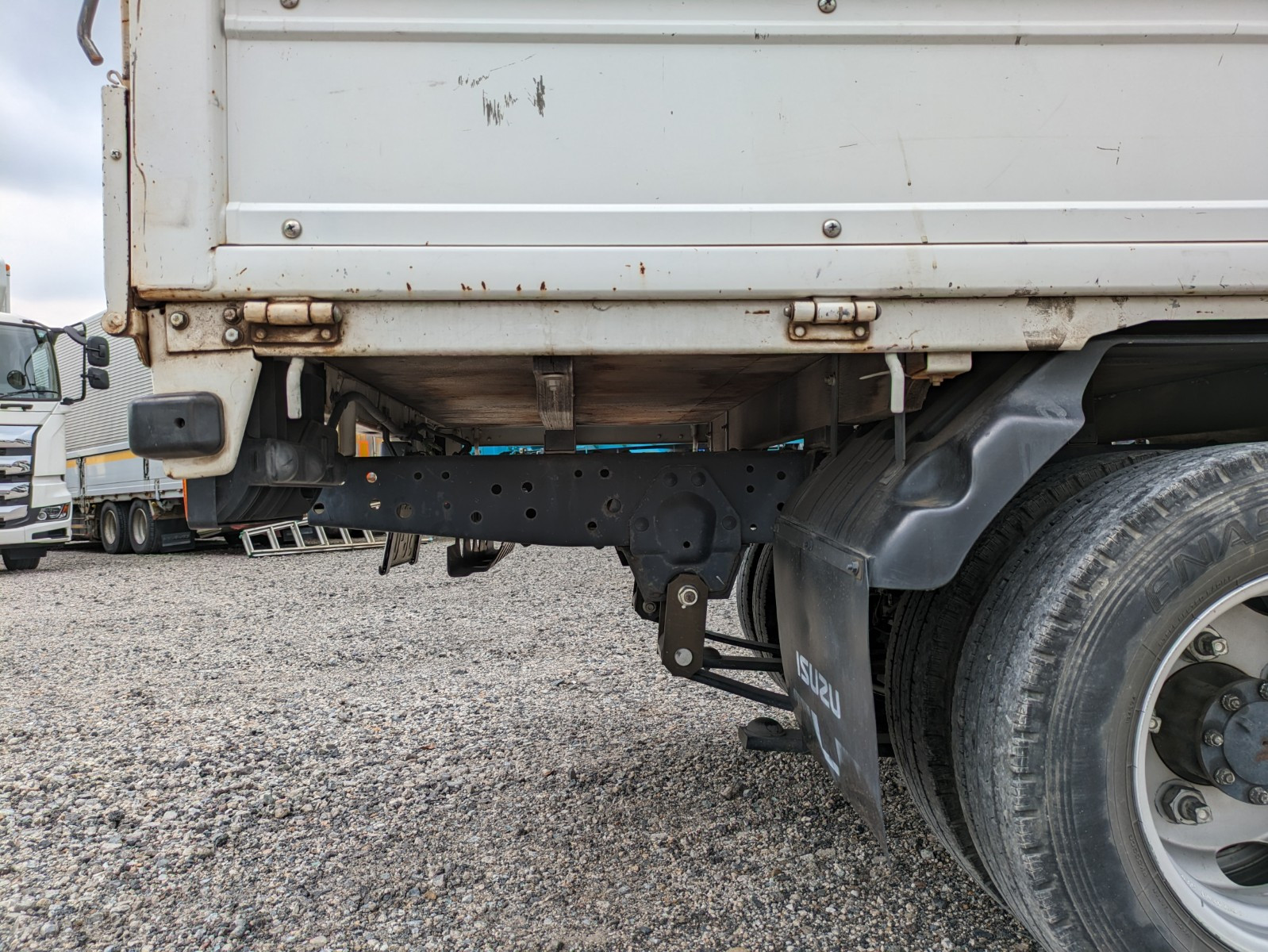 いすゞ エルフ TPG-NJR85A(2WD)の写真24