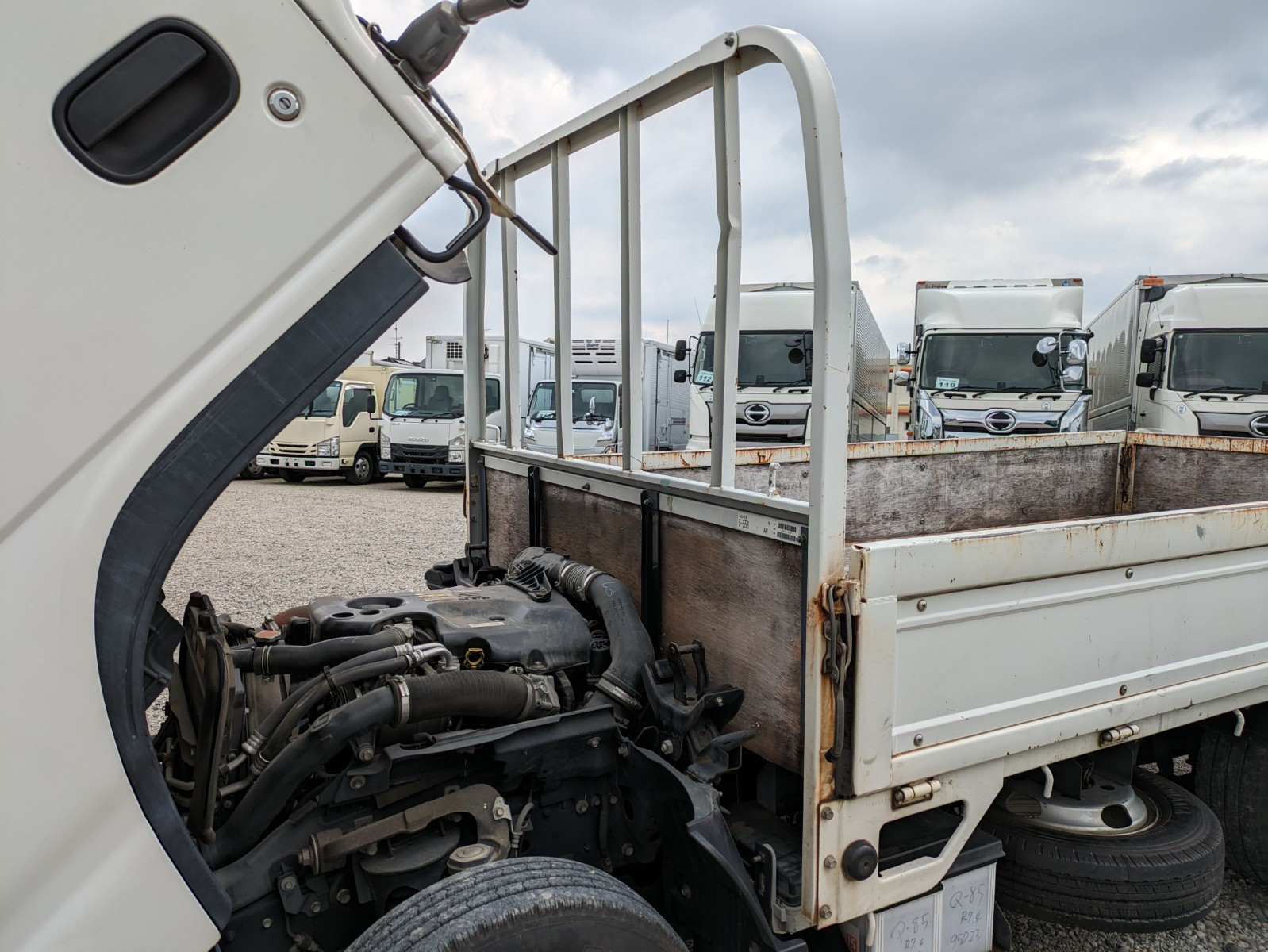 いすゞ エルフ TPG-NJR85A(2WD)の写真34