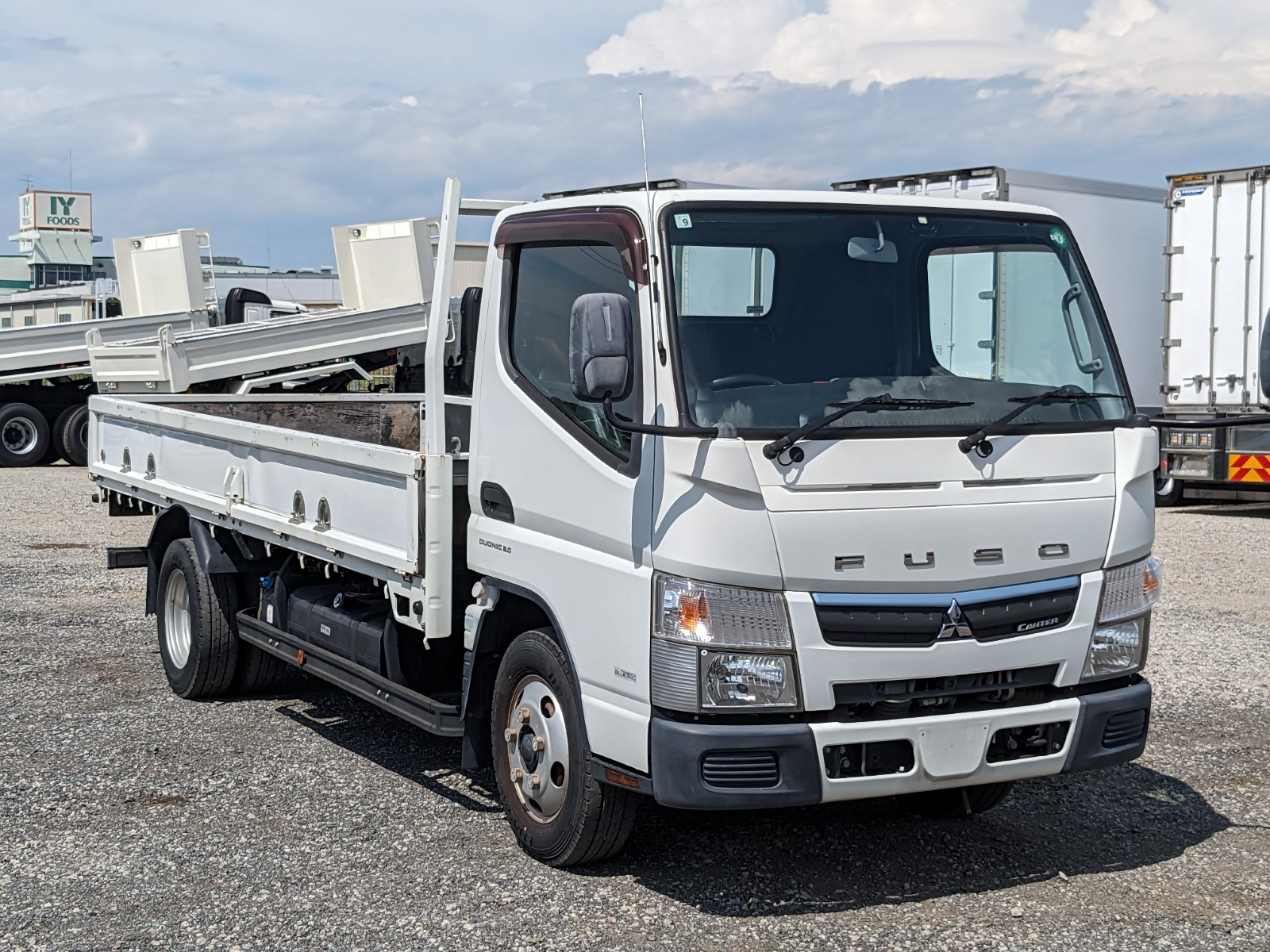 三菱 キャンター TPG-FEA50(2WD)の写真3