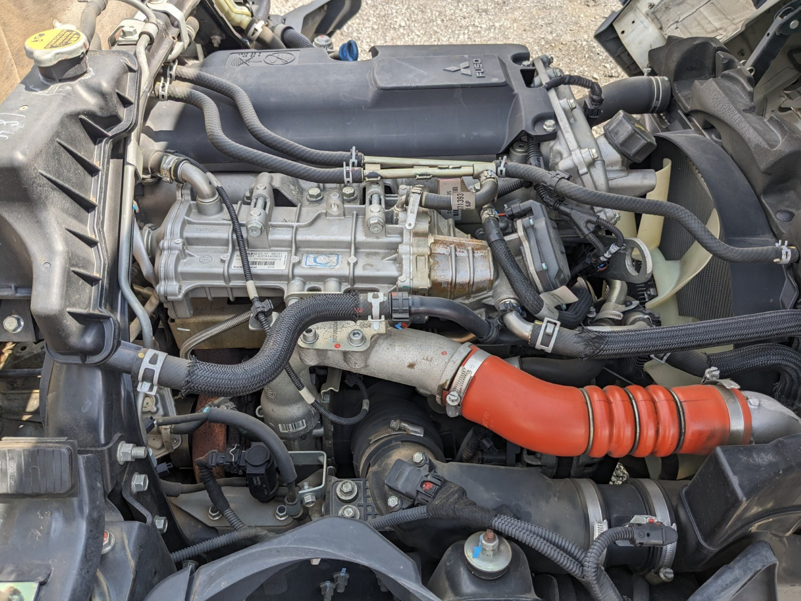 三菱 キャンター TPG-FEA50(2WD)の写真39