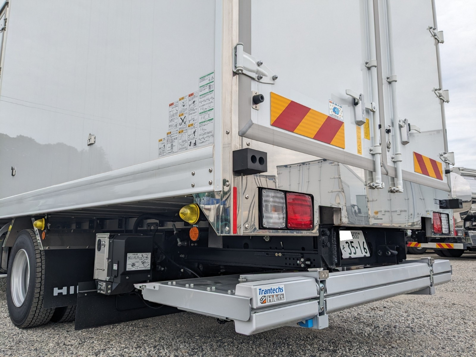 日野 レンジャー 2KG-FD2ABG(2WD)の写真8