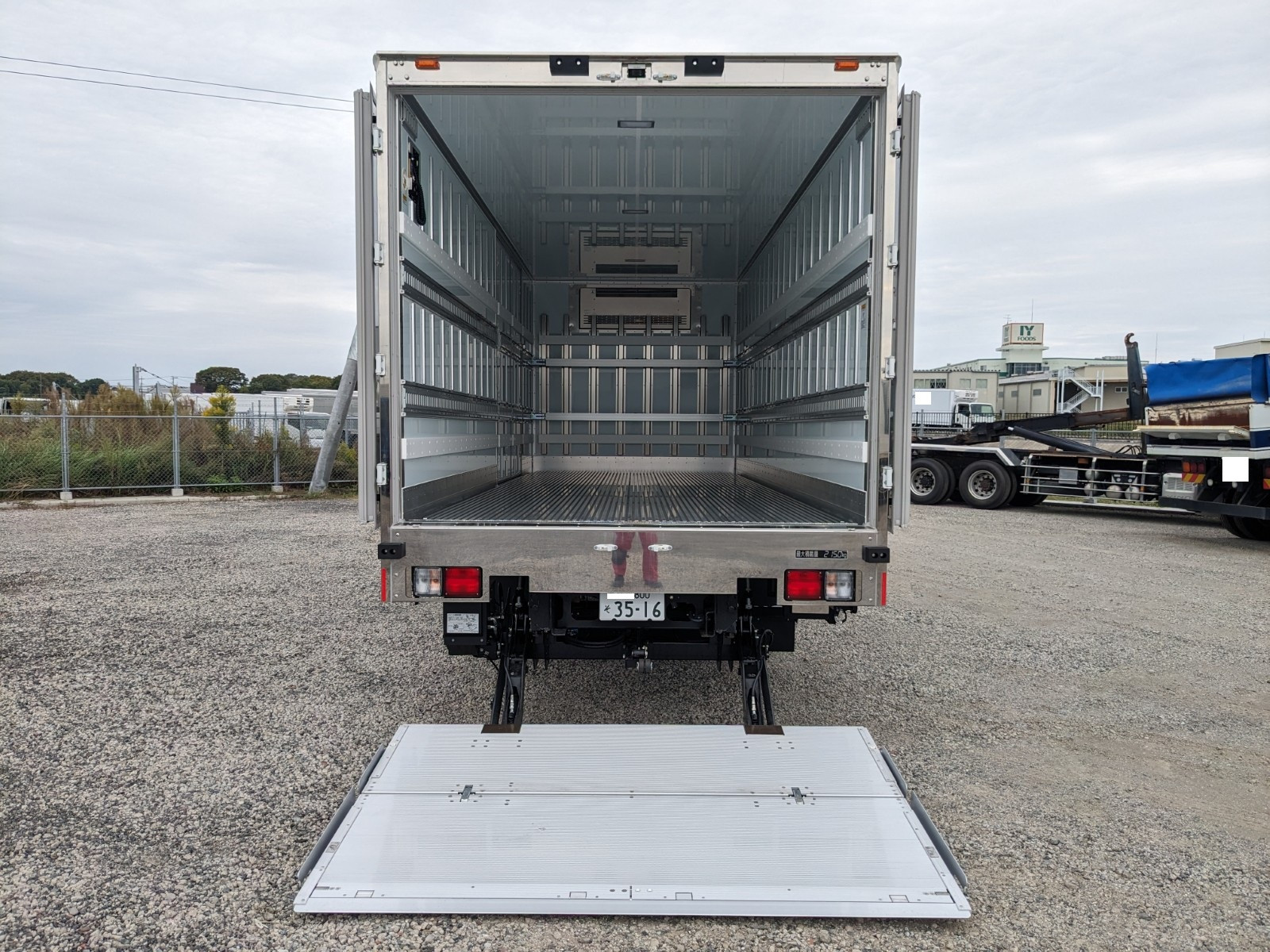 日野 レンジャー 2KG-FD2ABG(2WD)の写真9