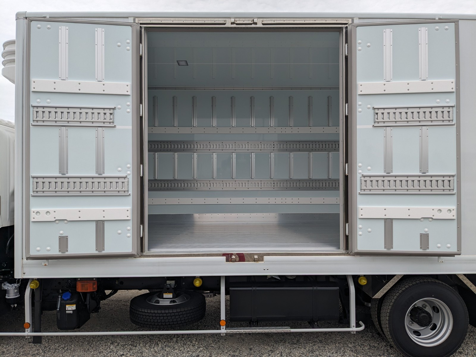 日野 レンジャー 2KG-FD2ABG(2WD)の写真30