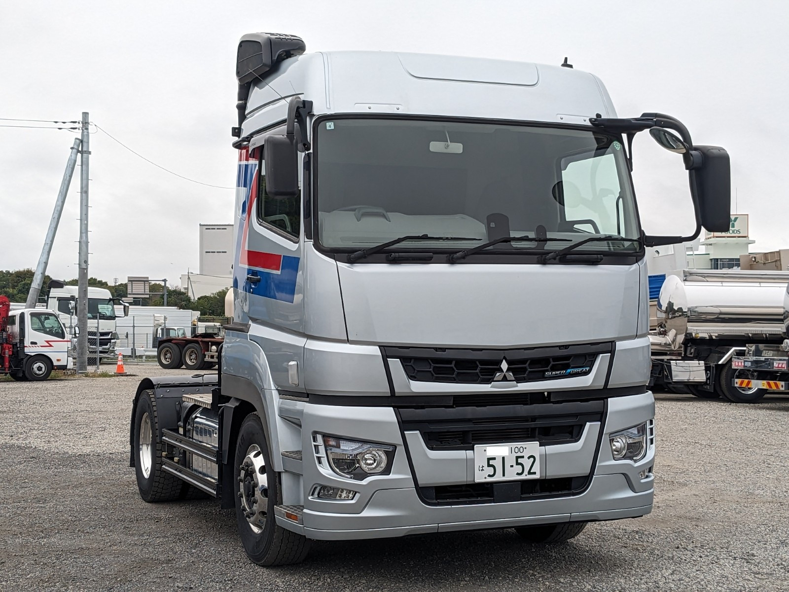 三菱 スーパーグレート 2PG-FP74HDR(2WD)の写真3