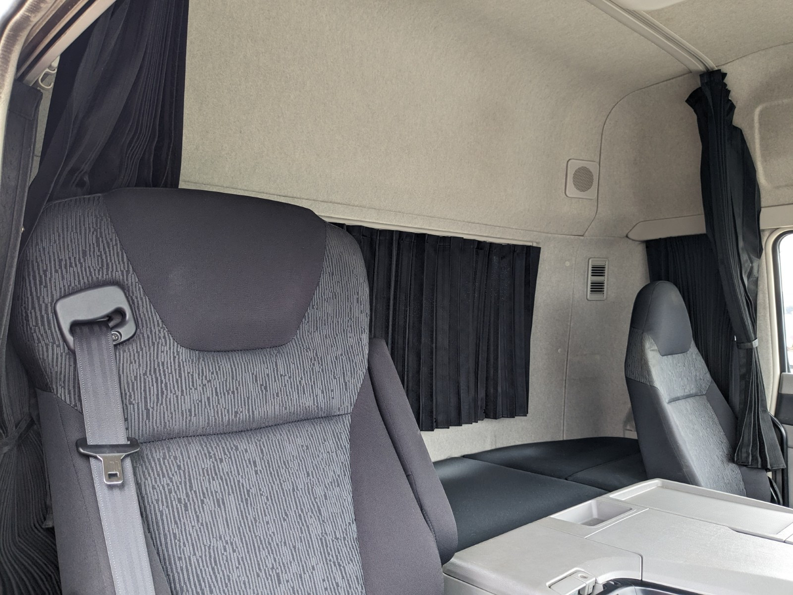 三菱 スーパーグレート 2PG-FP74HDR(2WD)の写真29