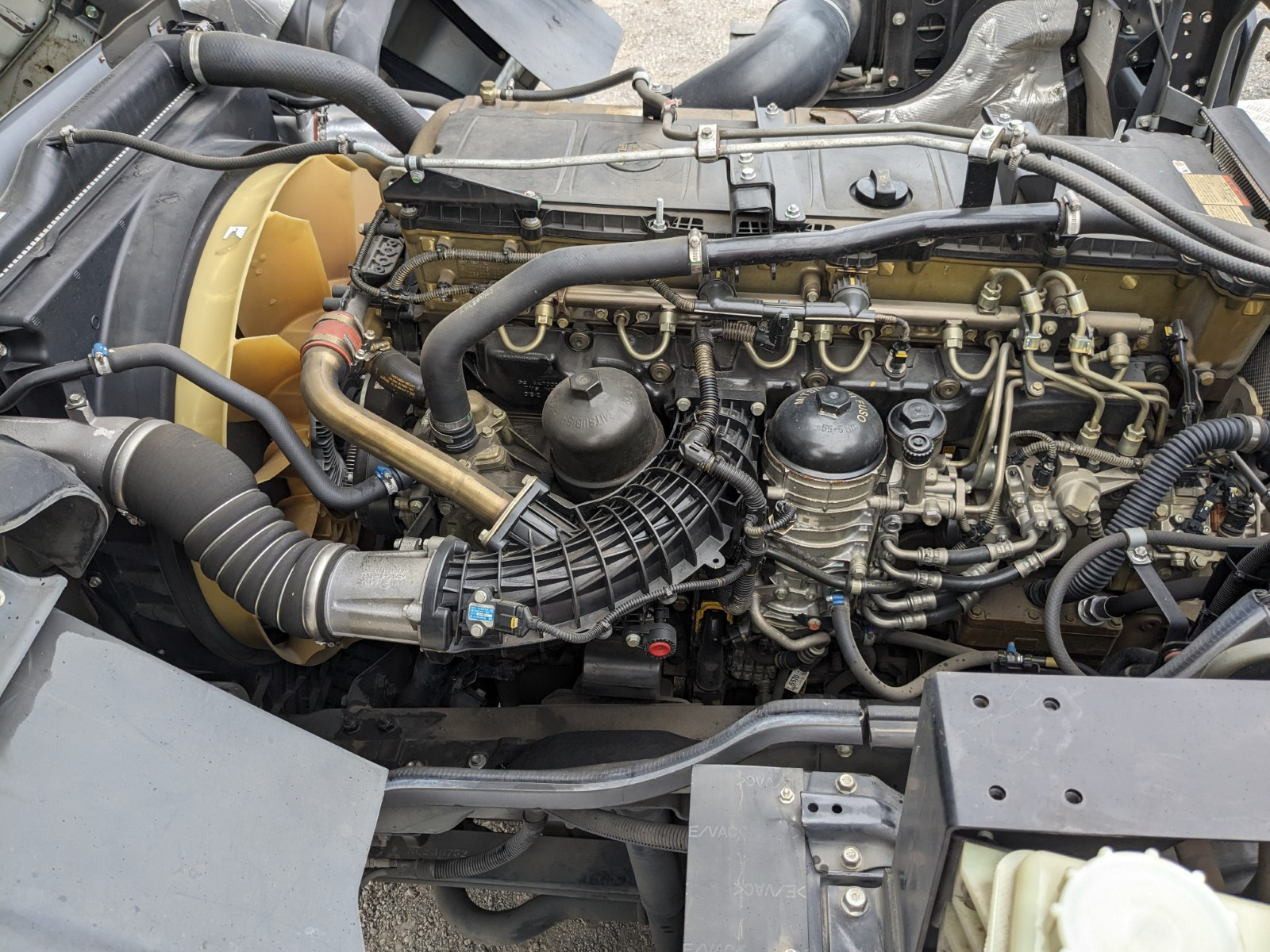 三菱 スーパーグレート 2PG-FP74HDR(2WD)の写真34