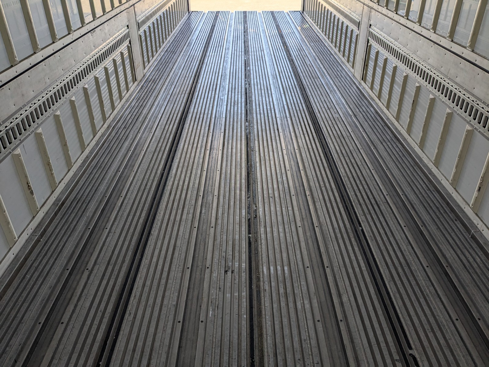 三菱 スーパーグレート 2PG-FS74HZ(8x4)の写真20