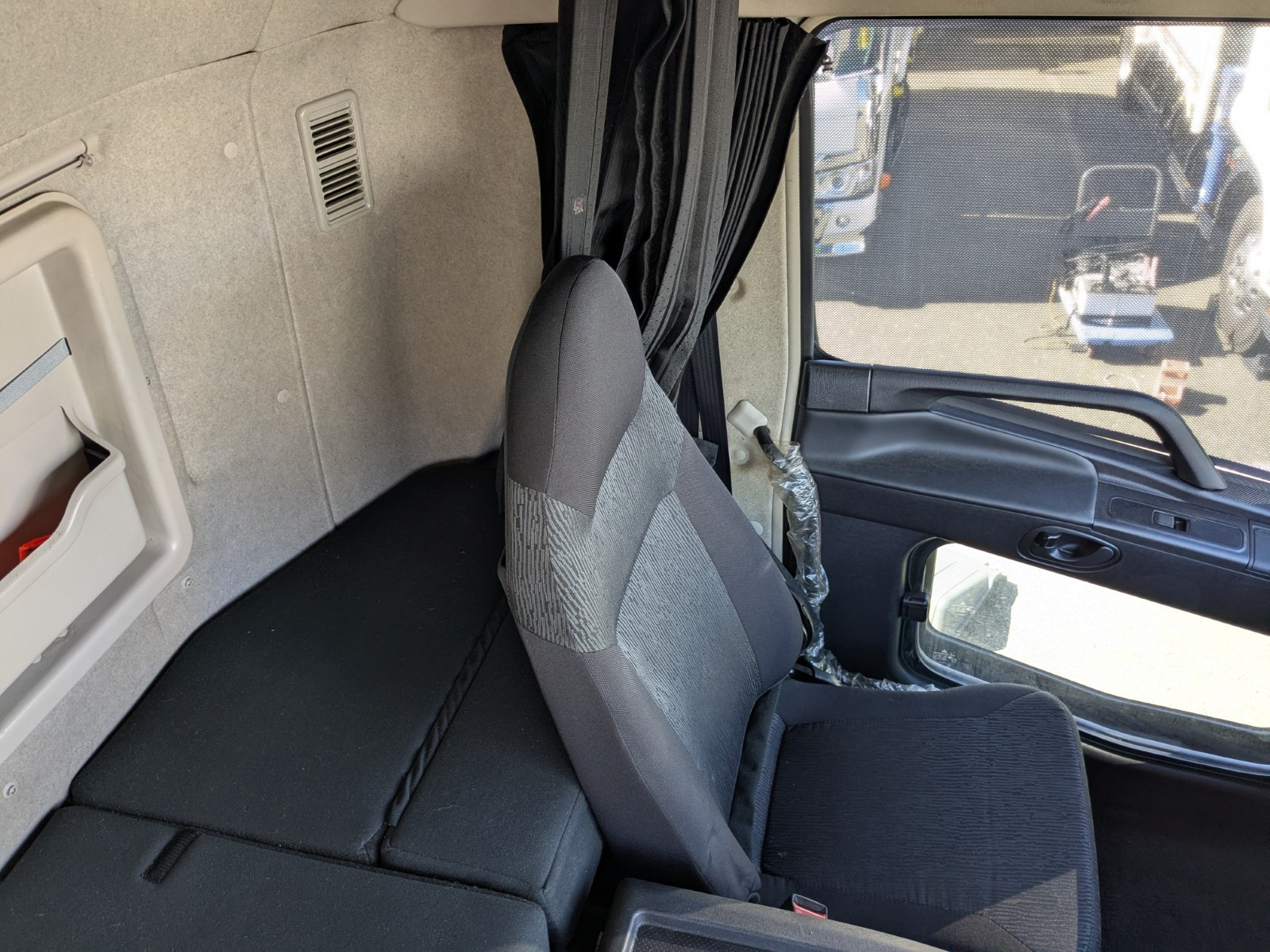 三菱 スーパーグレート 2PG-FS74HZ(8x4)の写真36