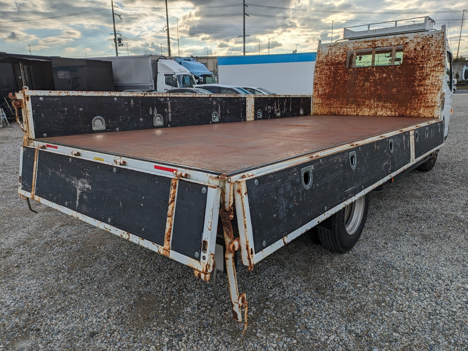 三菱 キャンター TPG-FEBS0(2WD)の写真18