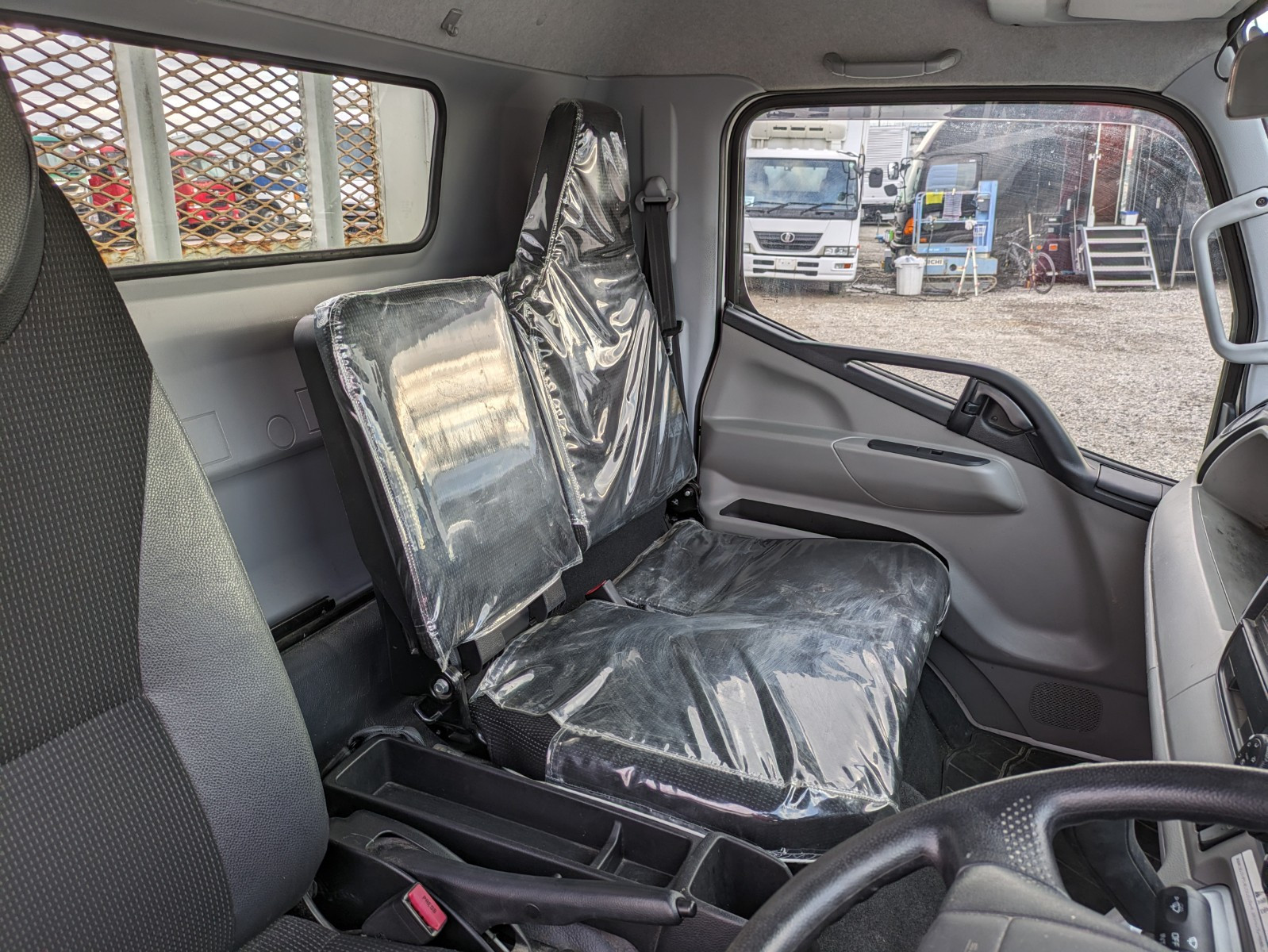 三菱 キャンター TPG-FEBS0(2WD)の写真30