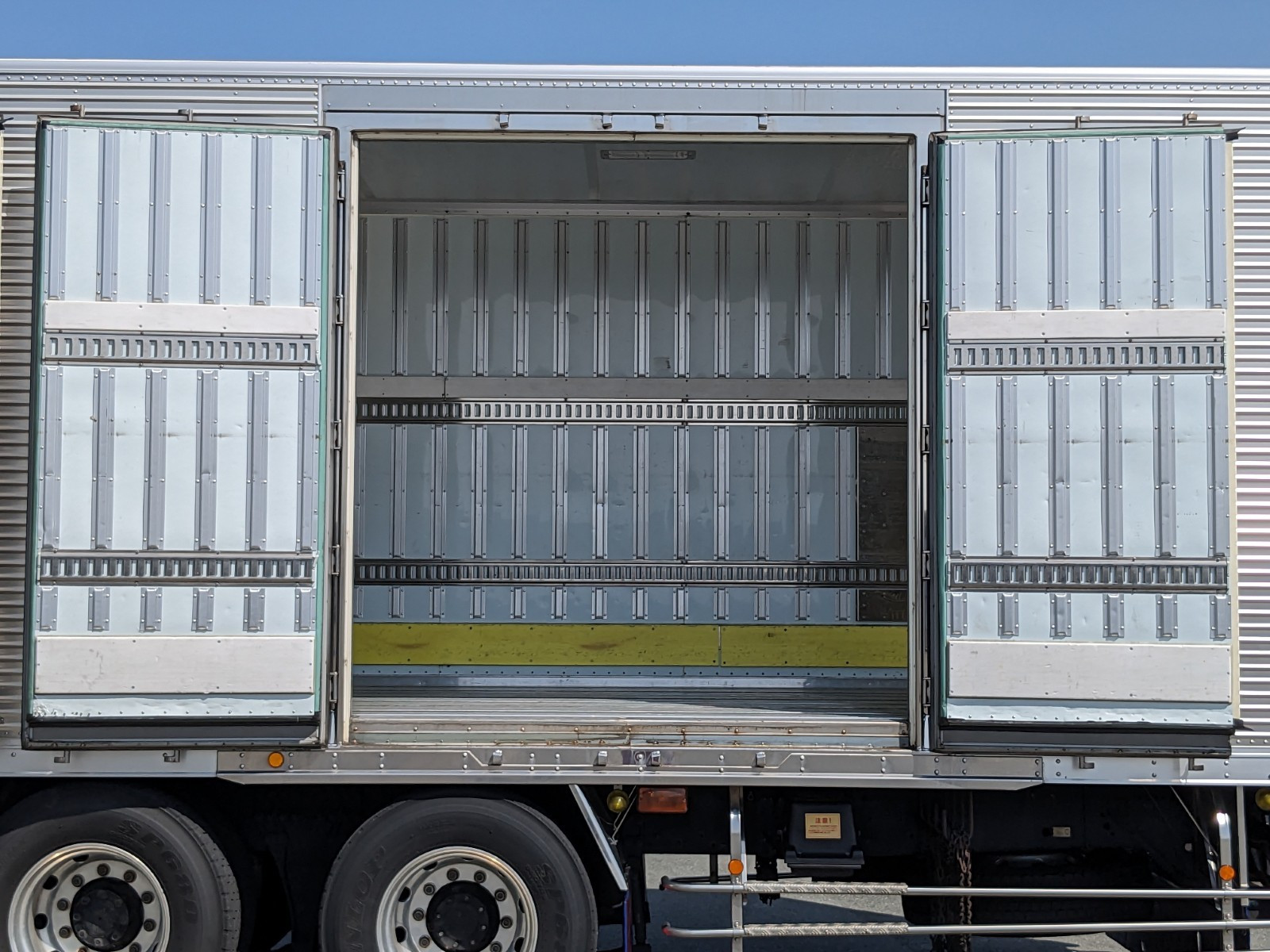 三菱 スーパーグレート 2PG-FU74HZ(6x2)の写真17