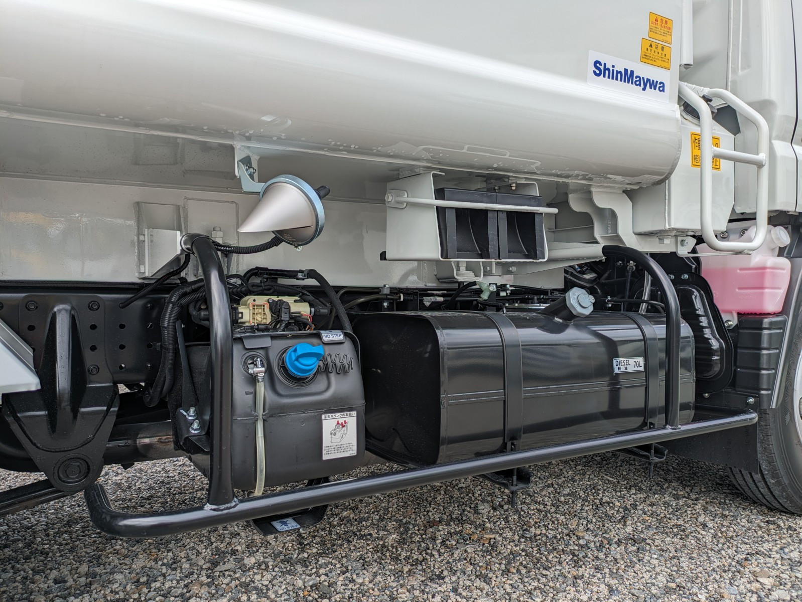 三菱 キャンター 2RG-FEAV0(2WD)の写真26