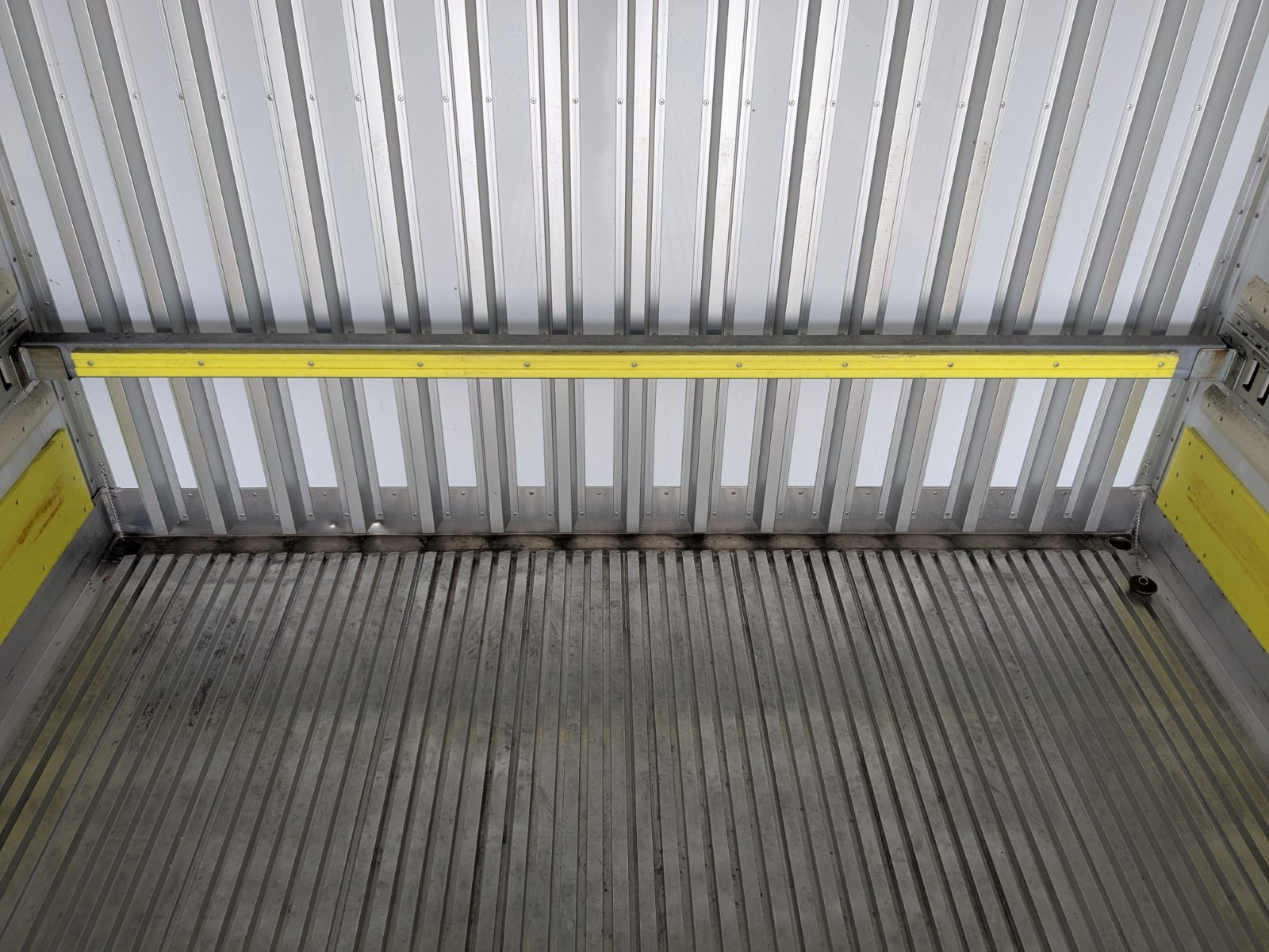 日野 レンジャー 2KG-FC2ABG(2WD)の写真24